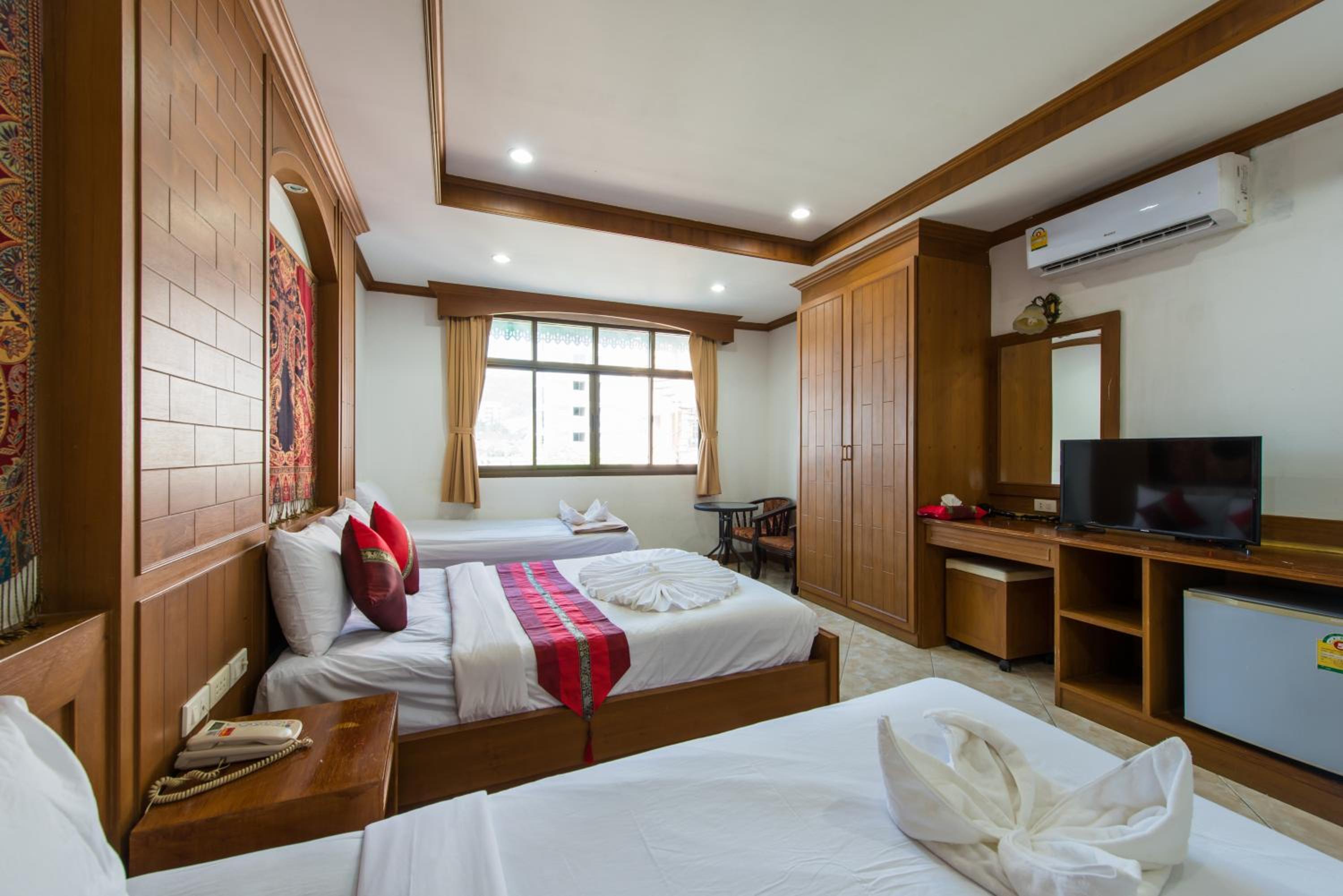 Quadruple Family Room