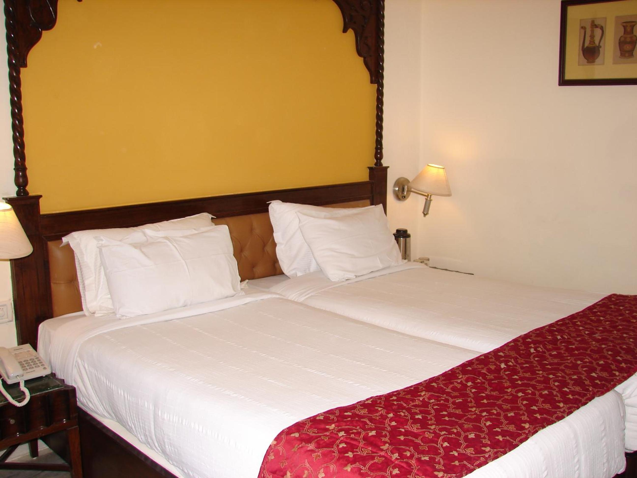 King Room with Balcony photo 2