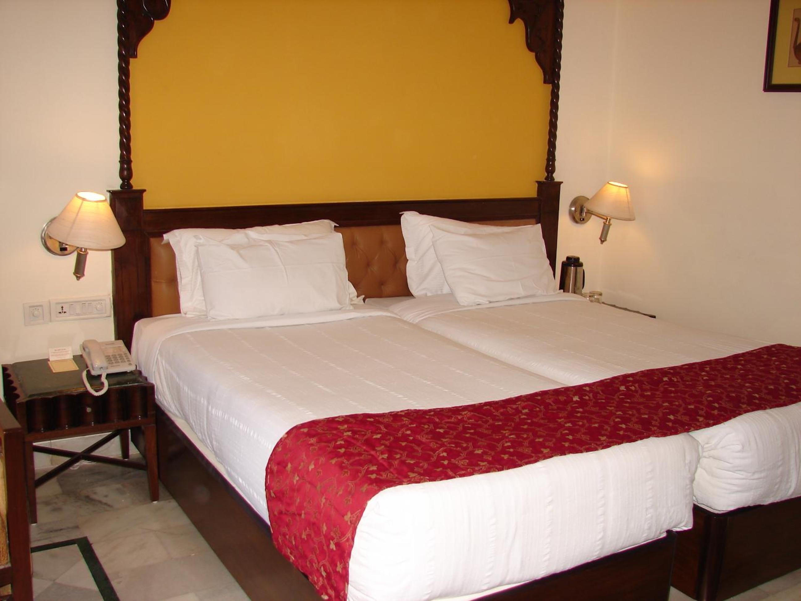 Suite - Photo 2
