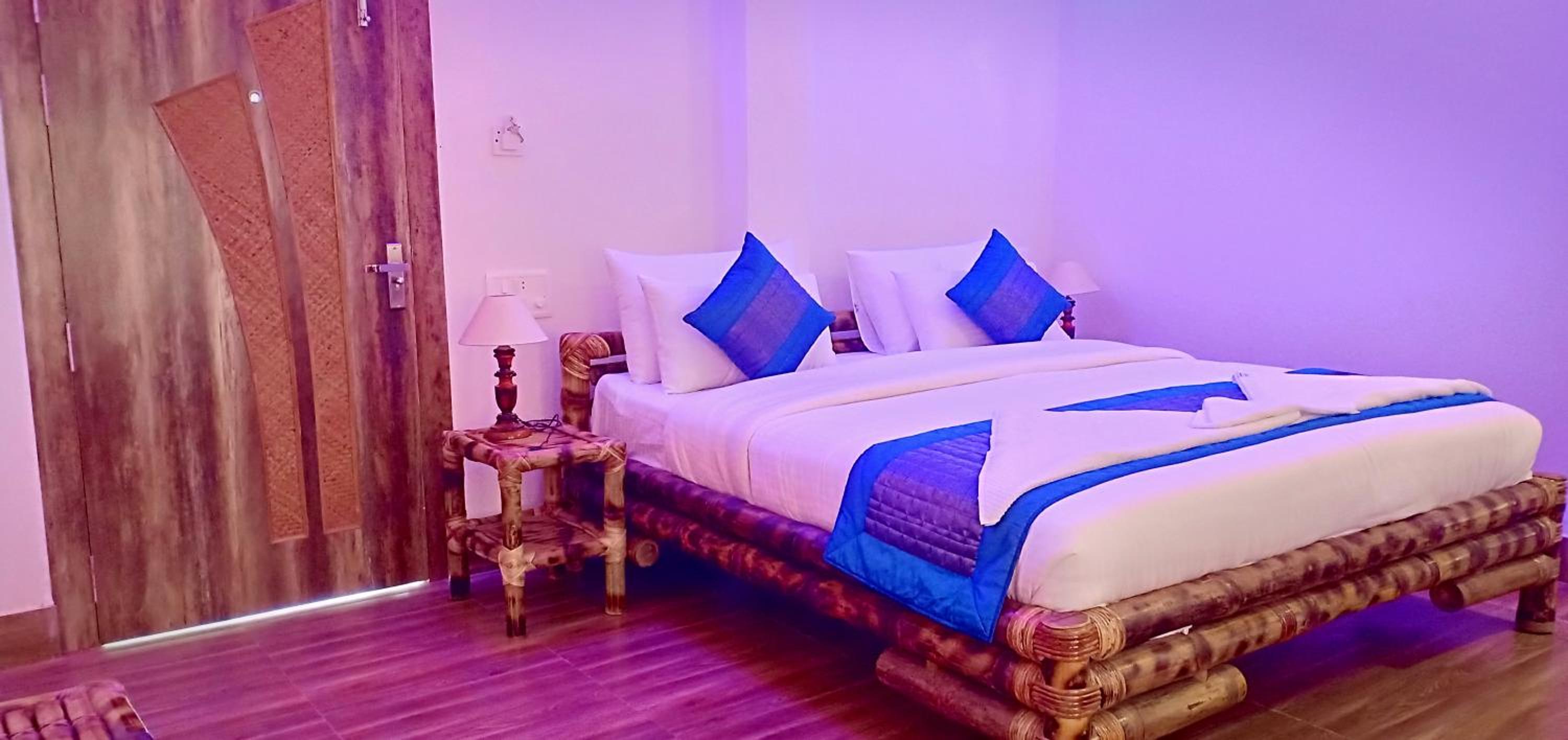King Room With Balcony photo 2