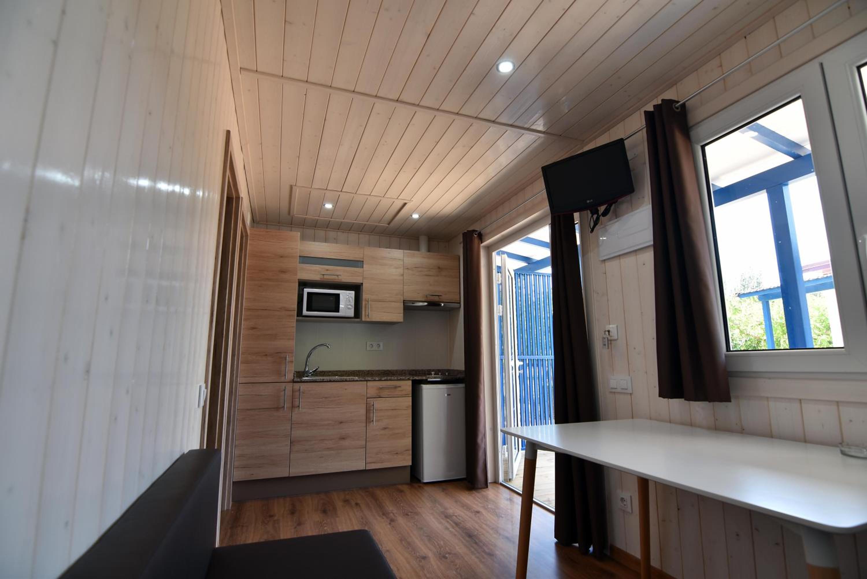 Bungalow de una habitación con aire acondicionado