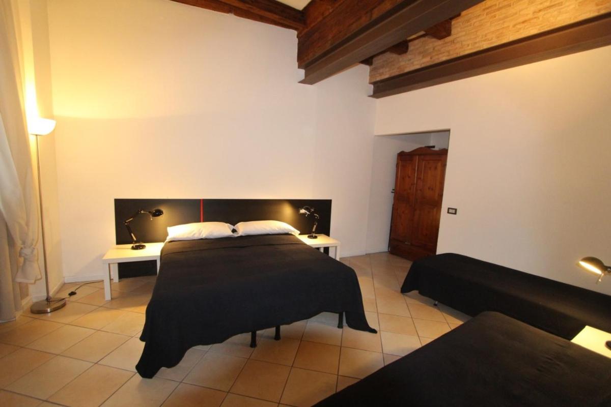 Two-Bedroom Apartment - Photo 7