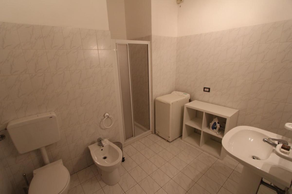 Two-Bedroom Apartment - Photo 3