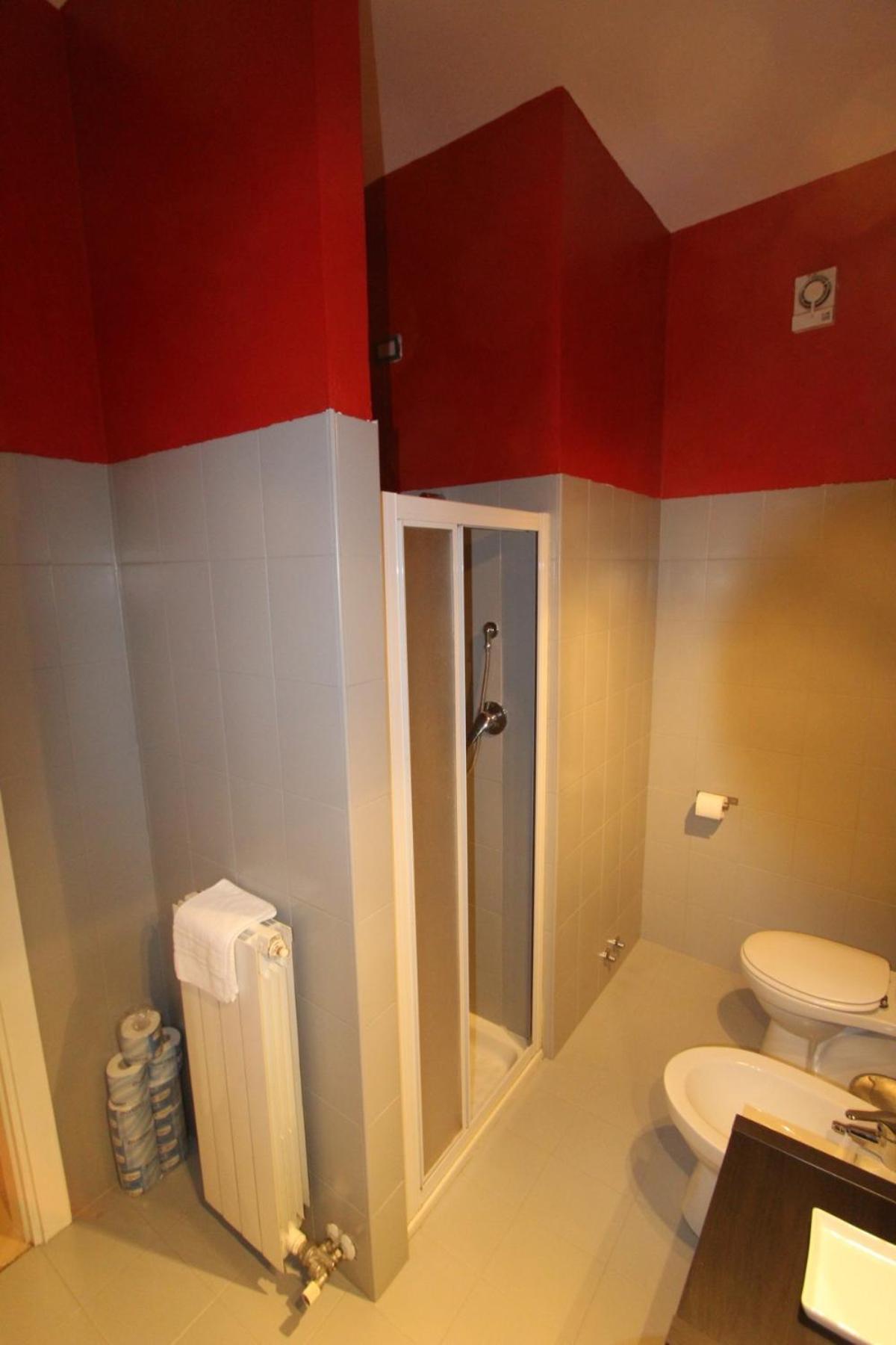 Two-Bedroom Apartment - Photo 6