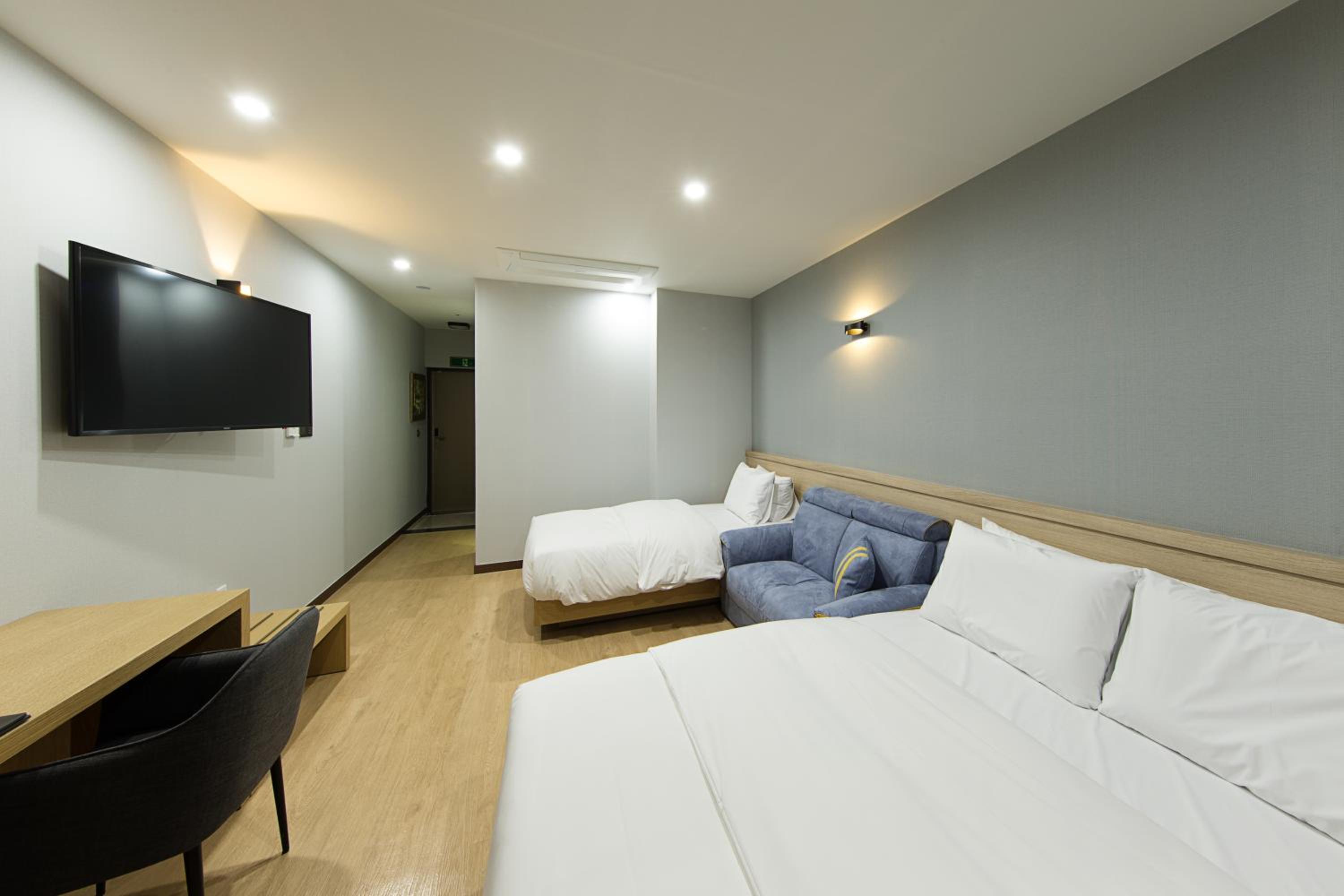 Deluxe Twin Room - Photo 5
