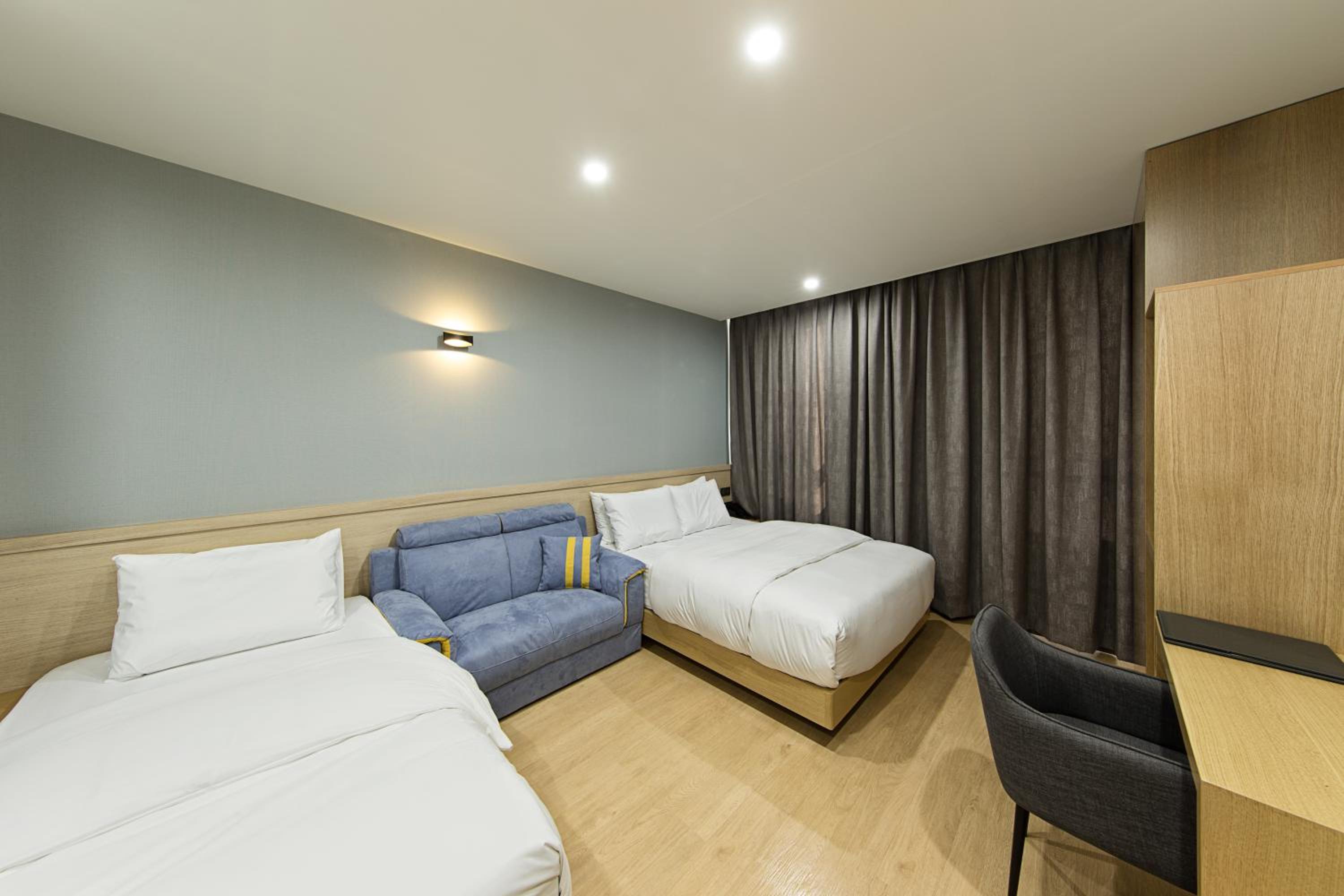 Deluxe Twin Room - Photo 6