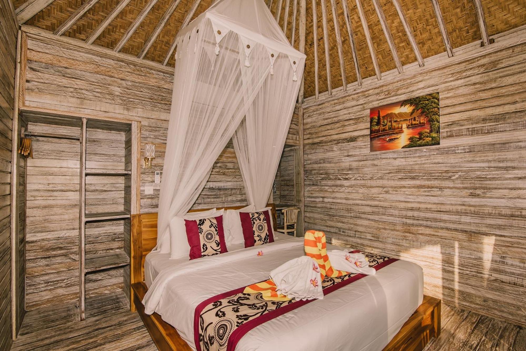 Superior Two-Bedroom Huts - Photo 1