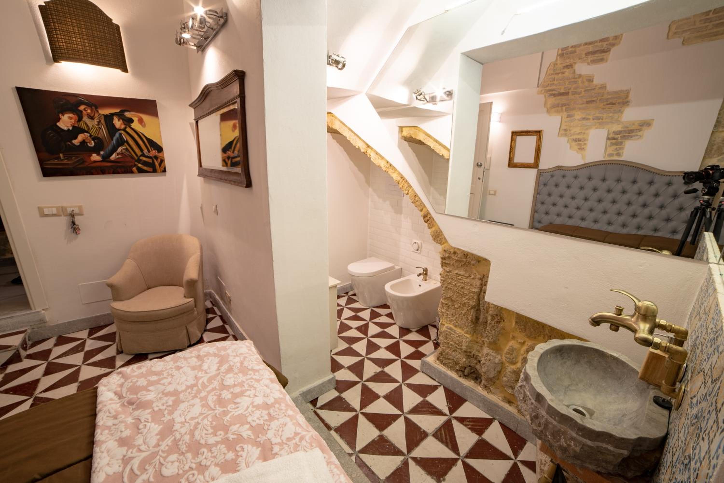 Economy Double Room (1 Adult)