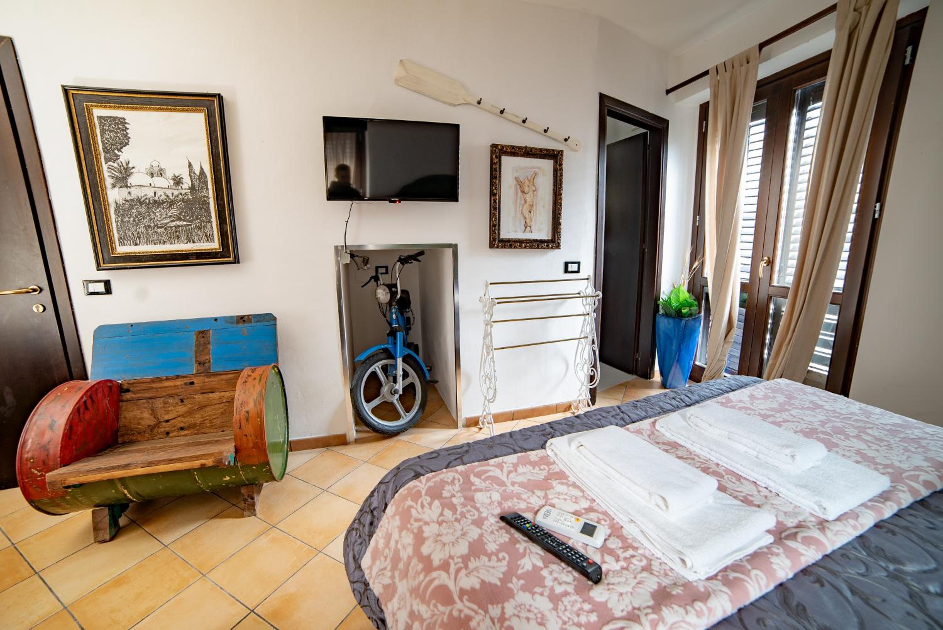 Junior Suite with Balcony photo 3