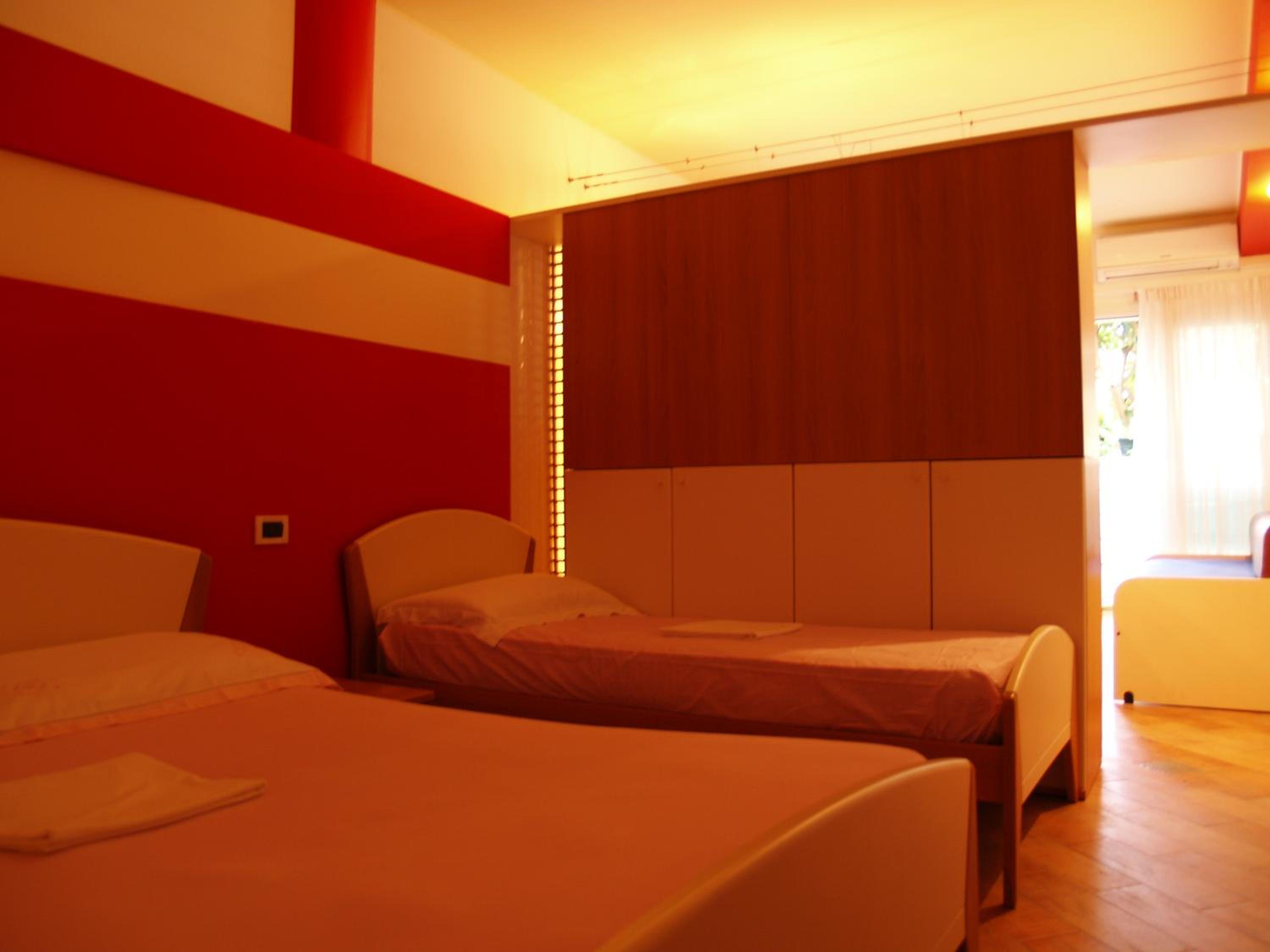 Studio Apartment - Ground Floor photo 1