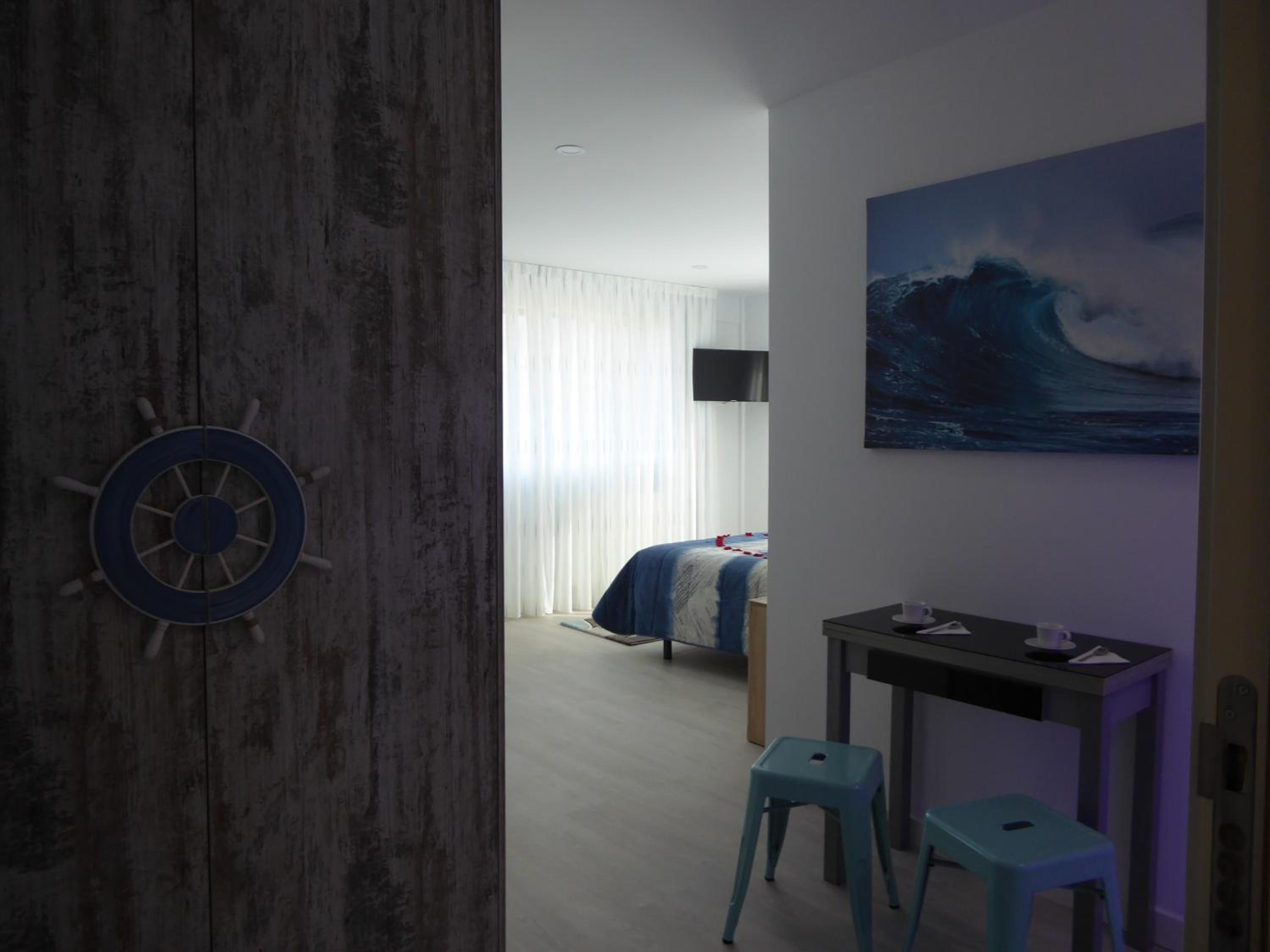 Habitación Doble con Balcón (2 adultos + 1 niño)