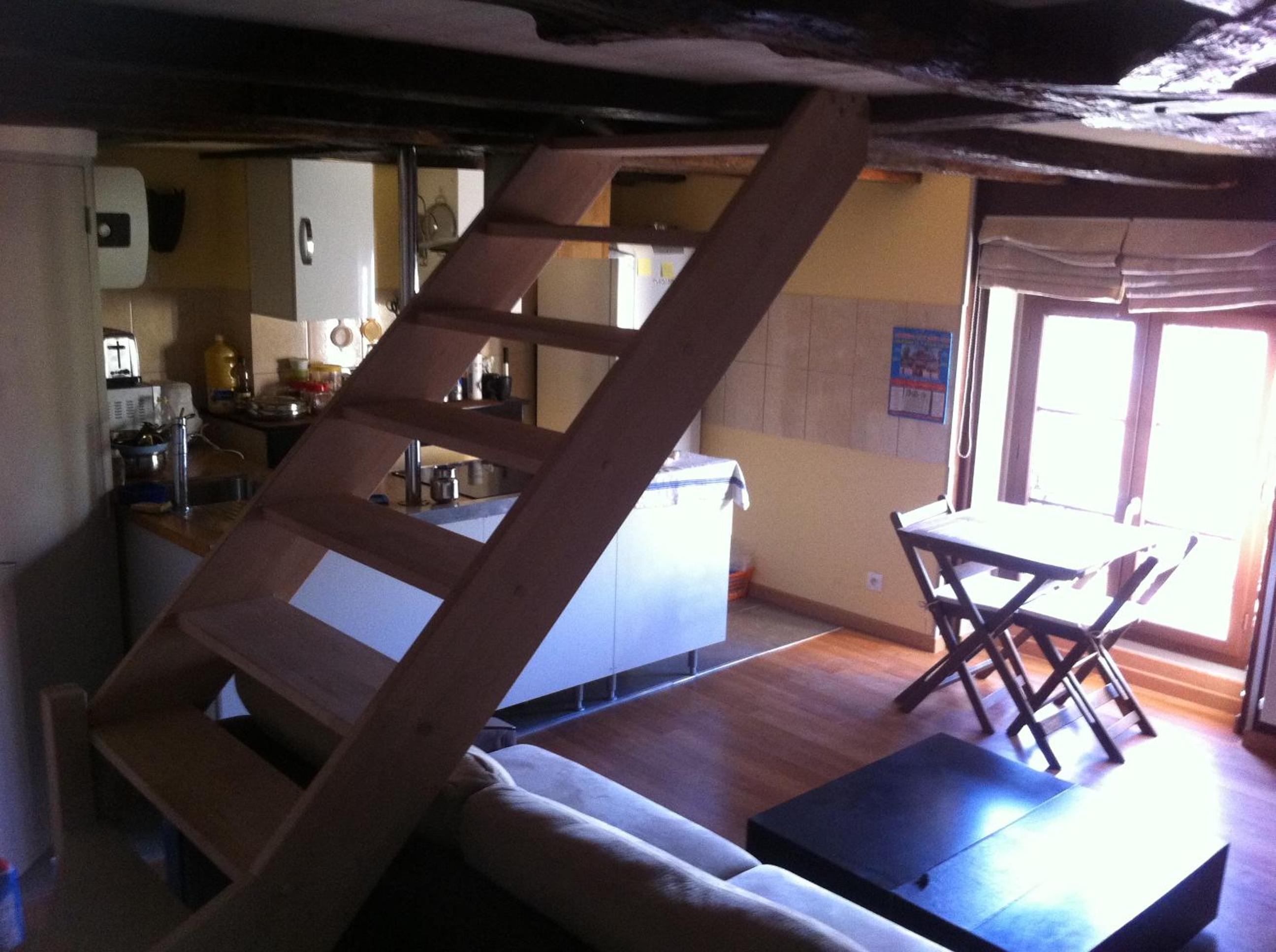 One-Bedroom Apartment - Photo 4