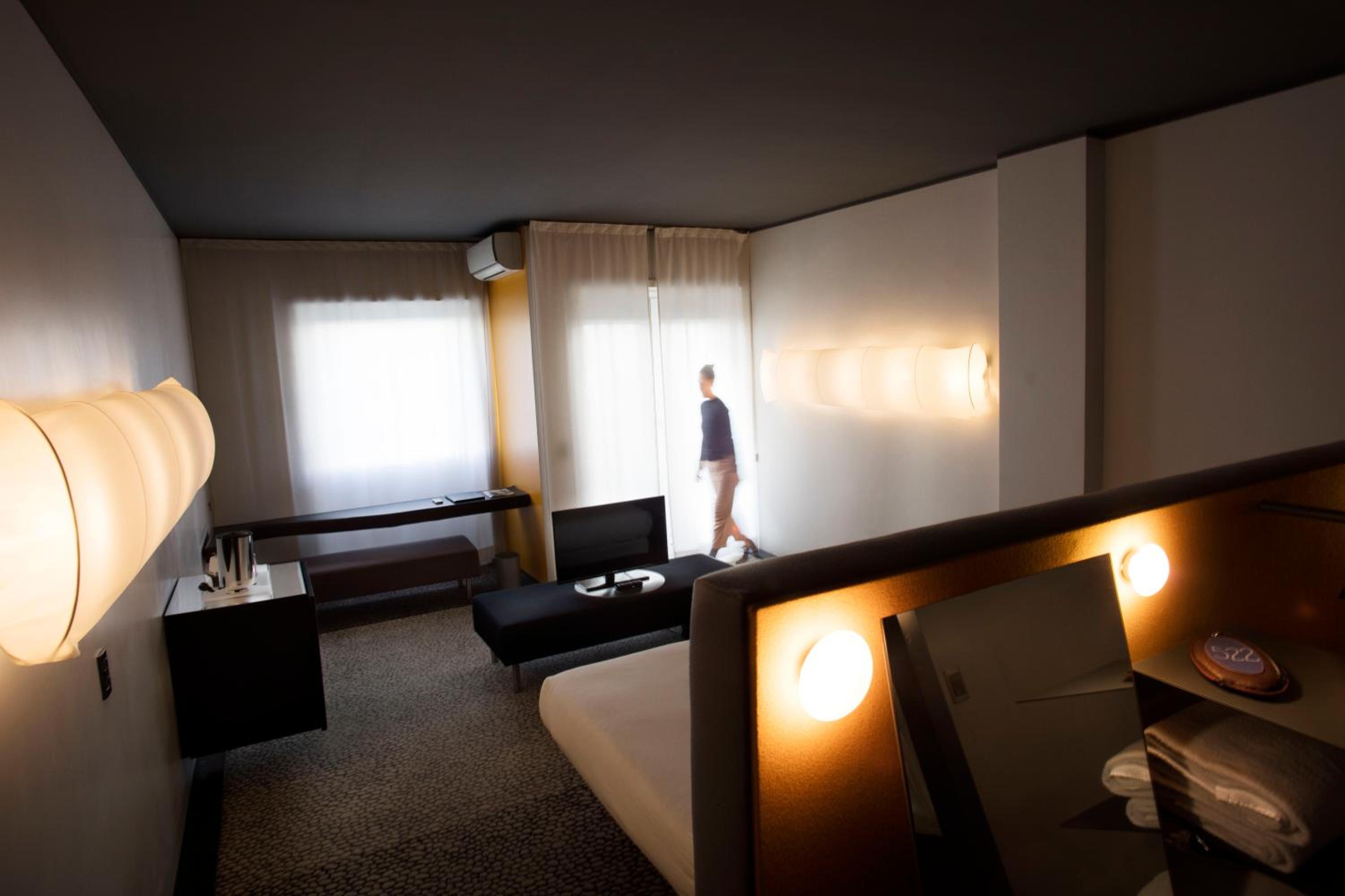 Superior Double or Twin Room photo 3