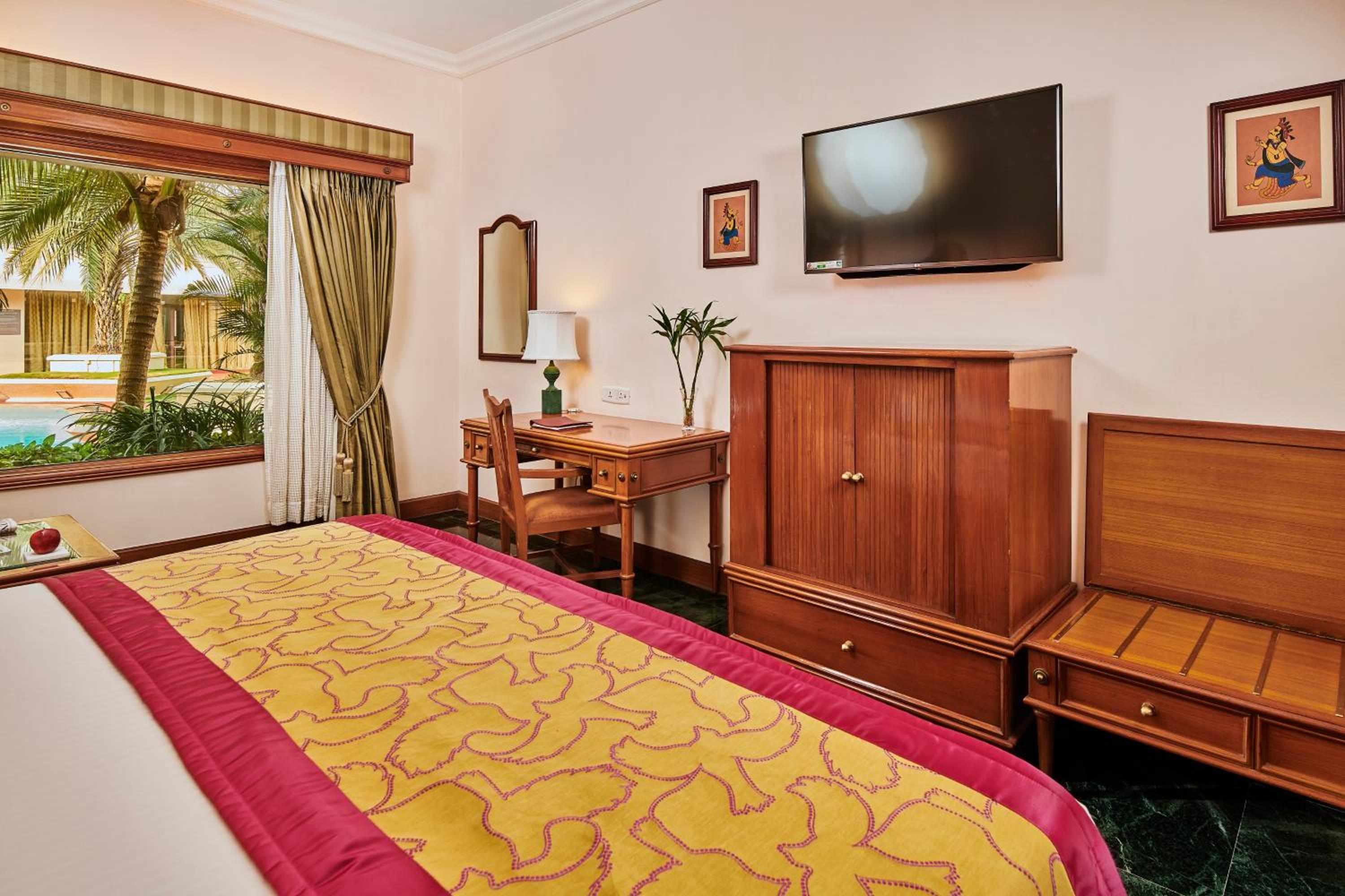 Deluxe Double Room with Pool View - 20% Discount on F&B and SPA (till 30th Sep 2026) - Photo 4