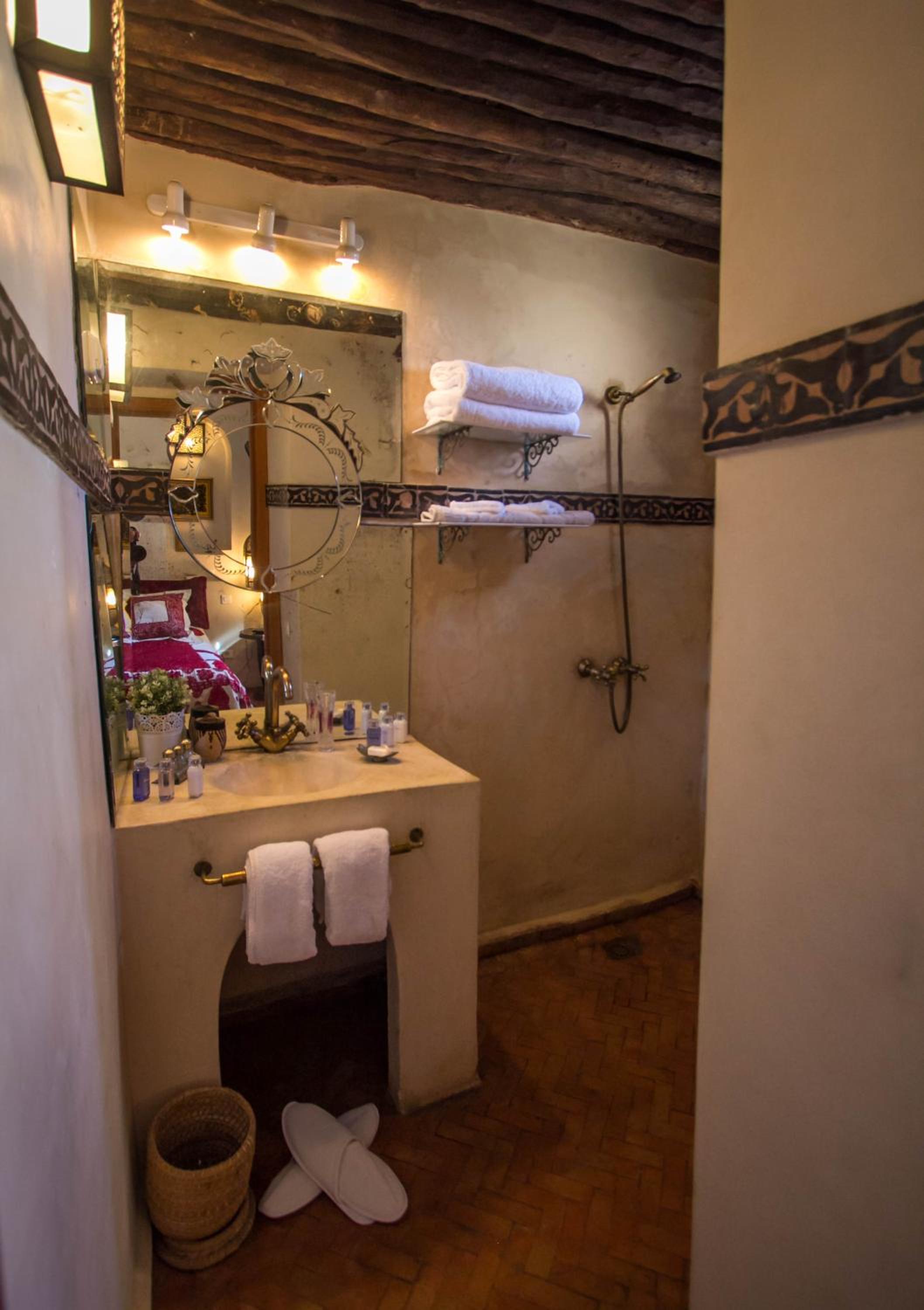 Superior Double or Twin Room - Photo 6