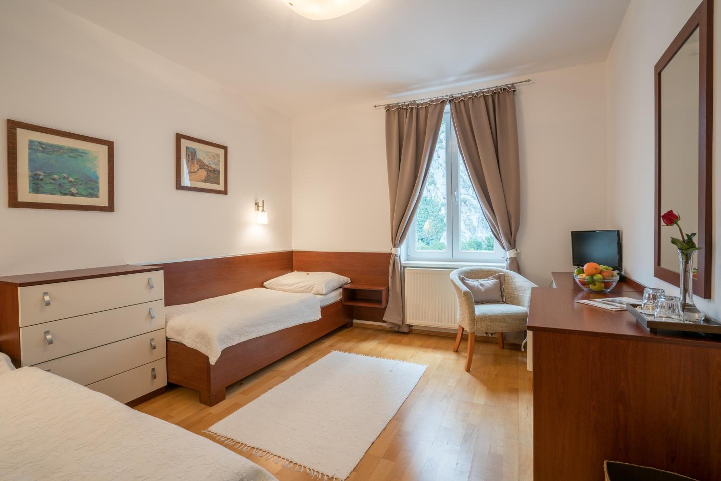 Standard Twin Room with Garden View photo 1