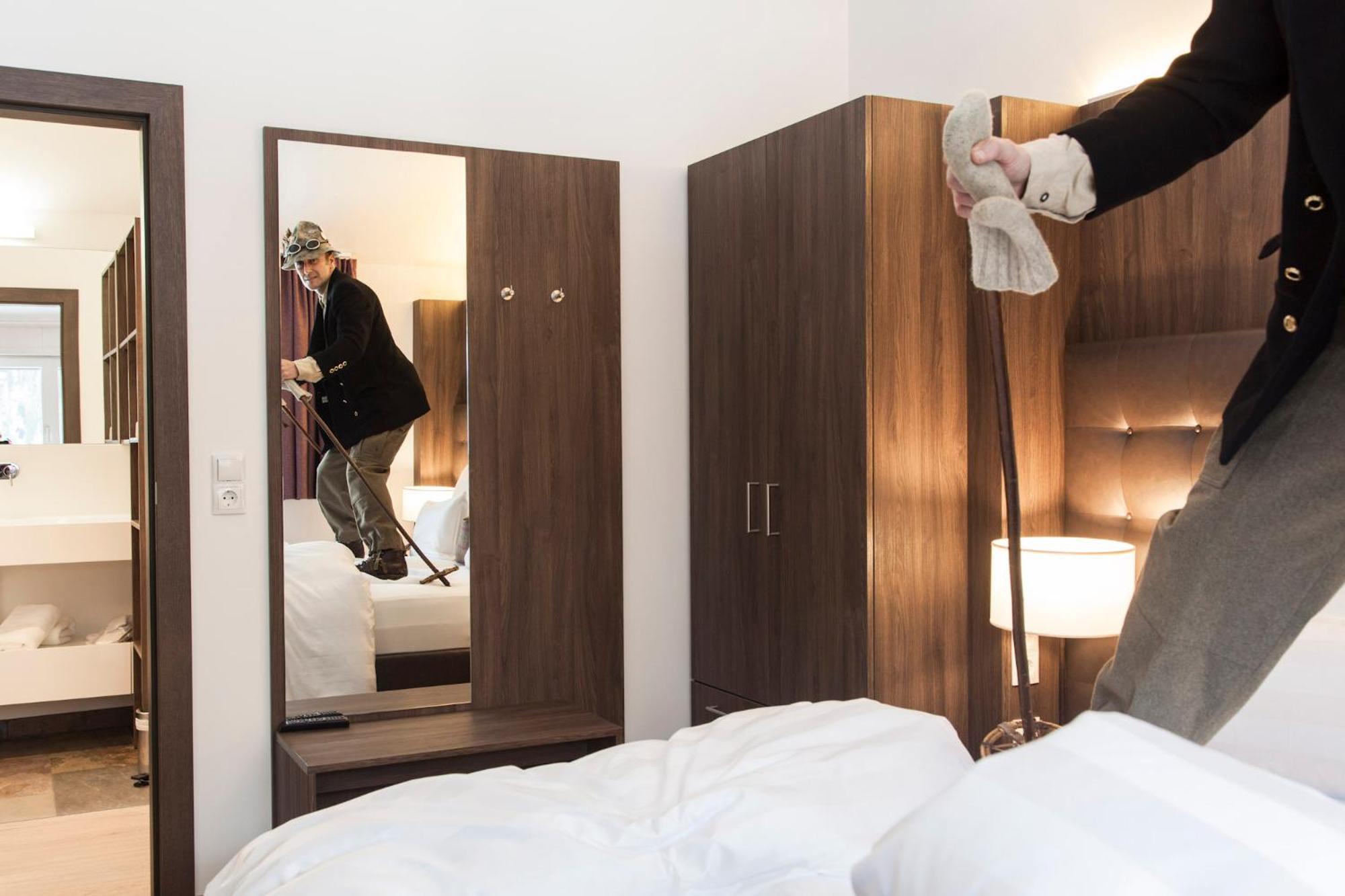 Suite - Photo 4