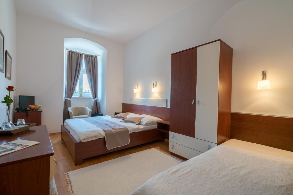 Standard Triple Room photo 1
