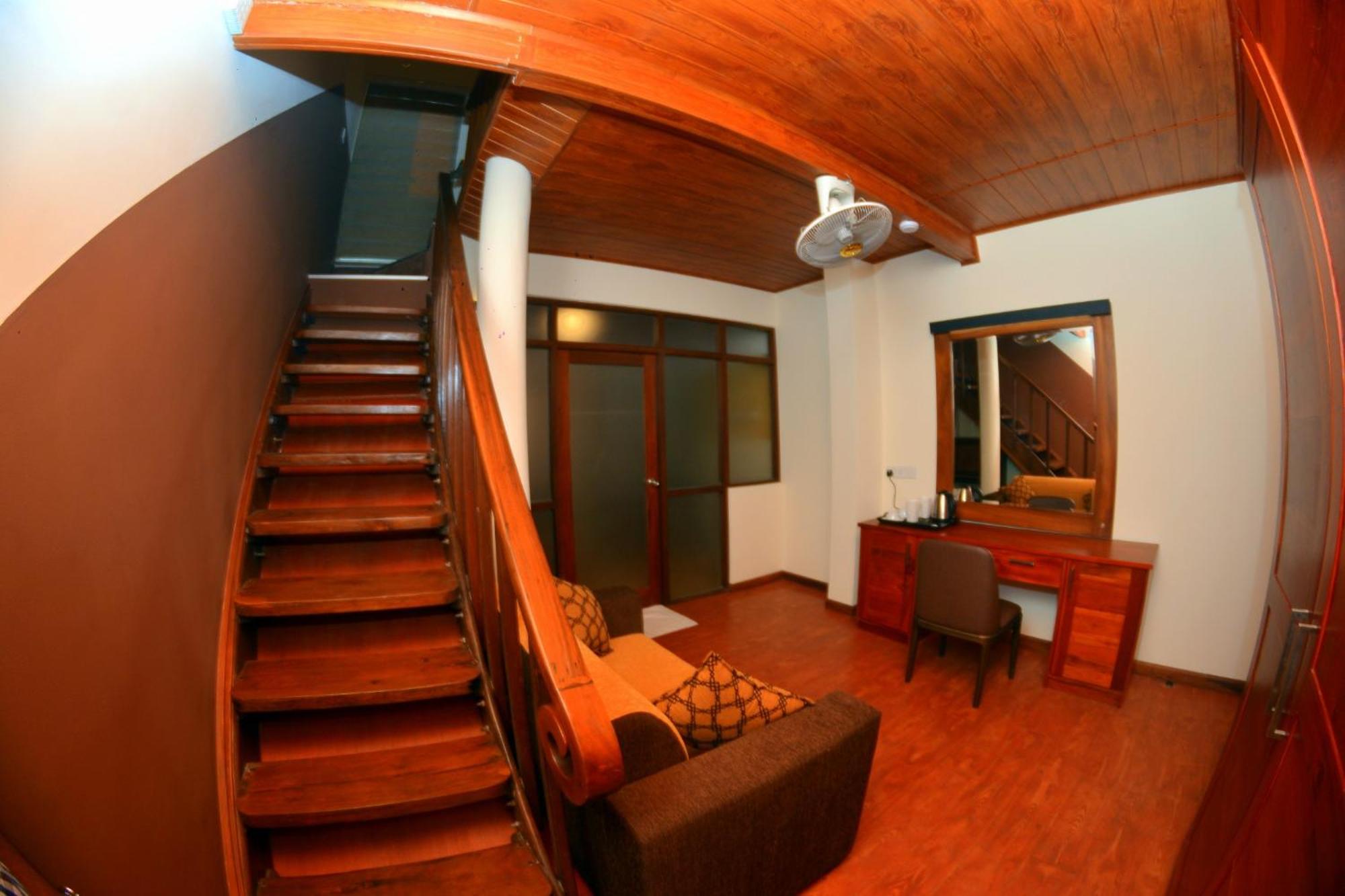 Duplex Double Room with Balcony and Sea View (Free Airport Pick-up OR Drop-off) photo 3