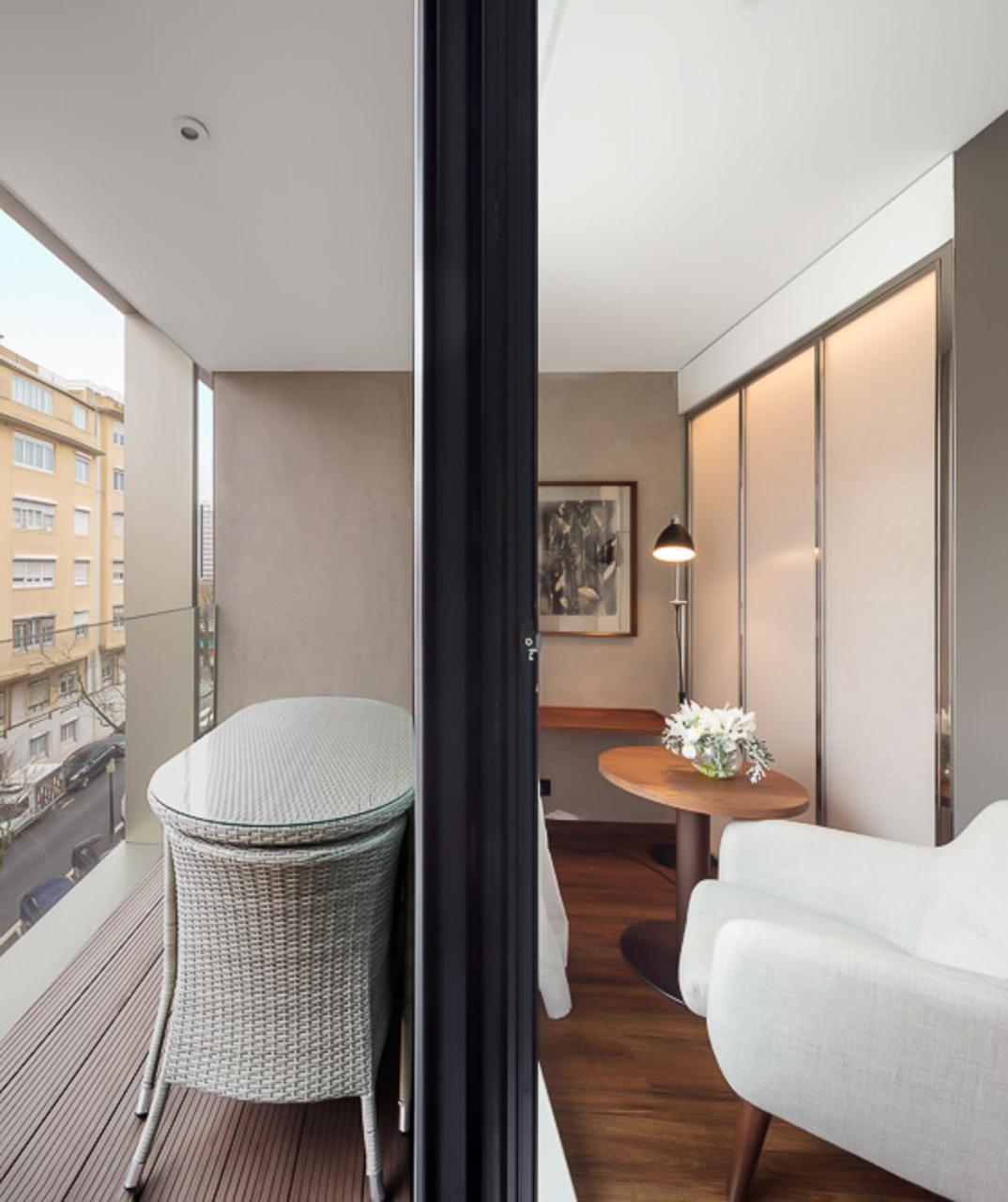 Available room