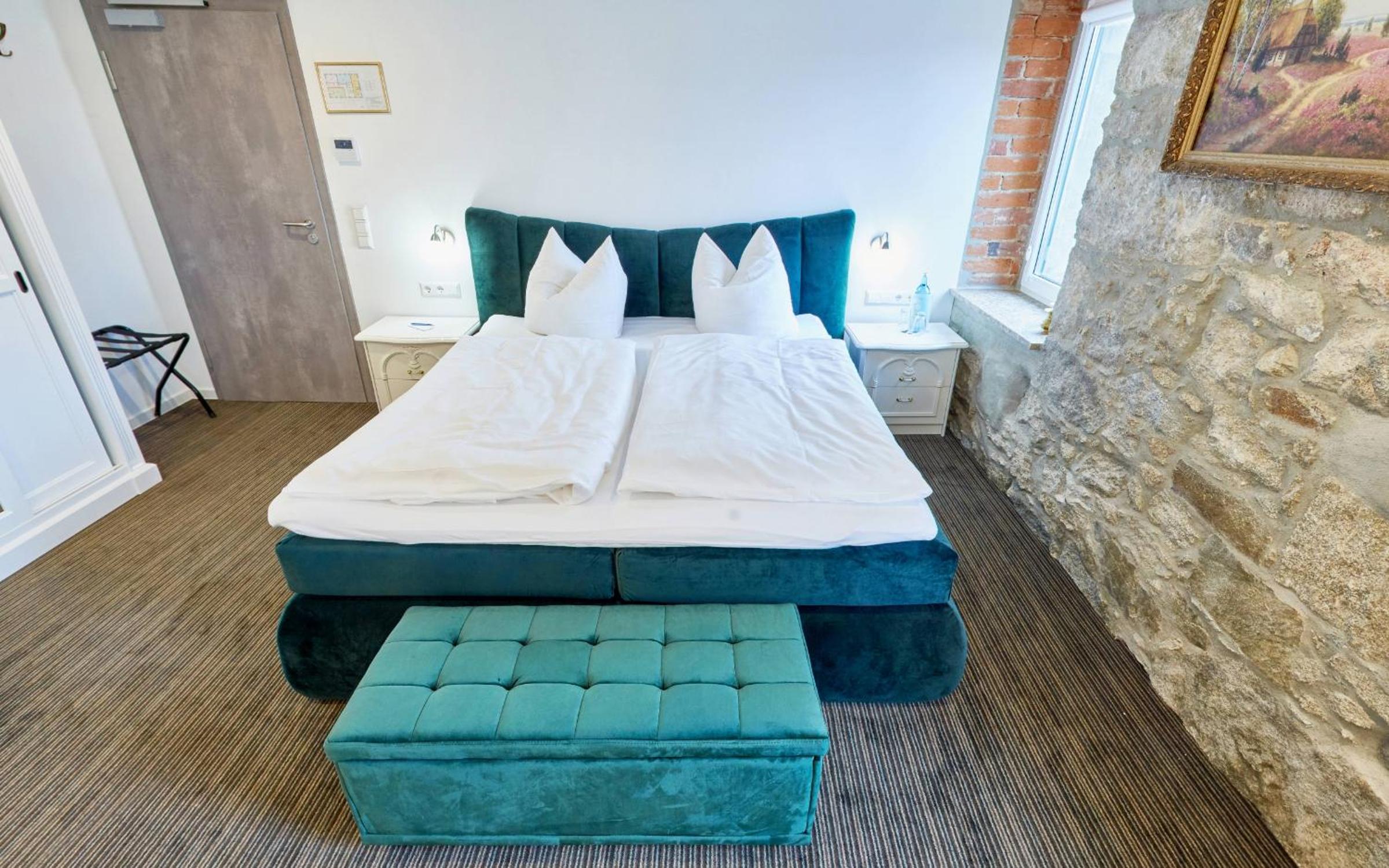 Double Room with Extra Bed photo 1