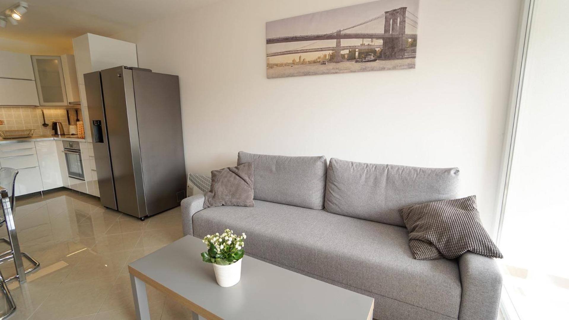Apartment photo 1