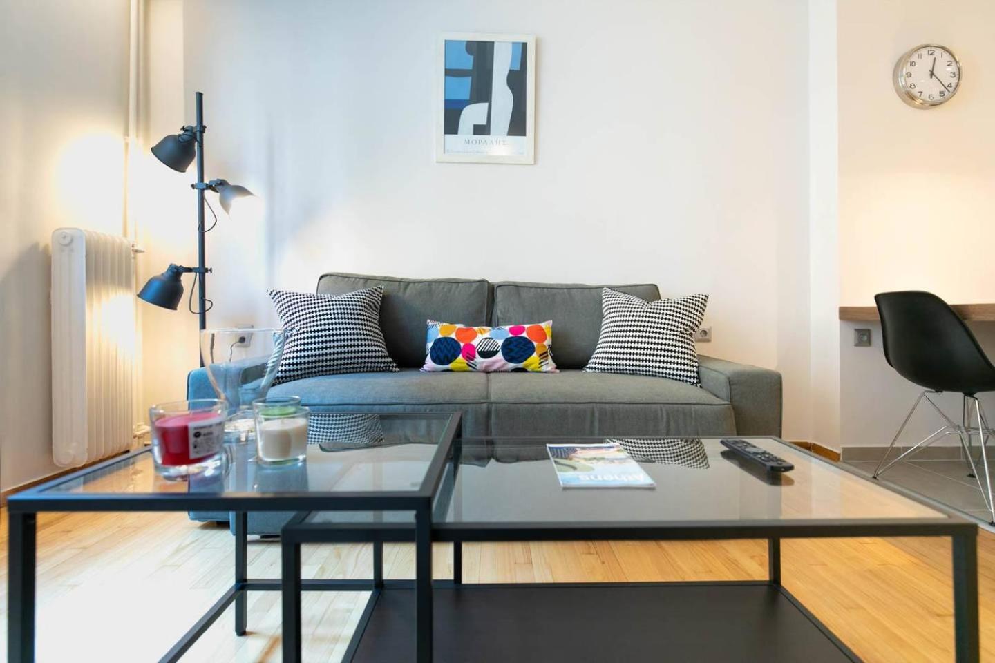 One-Bedroom Apartment