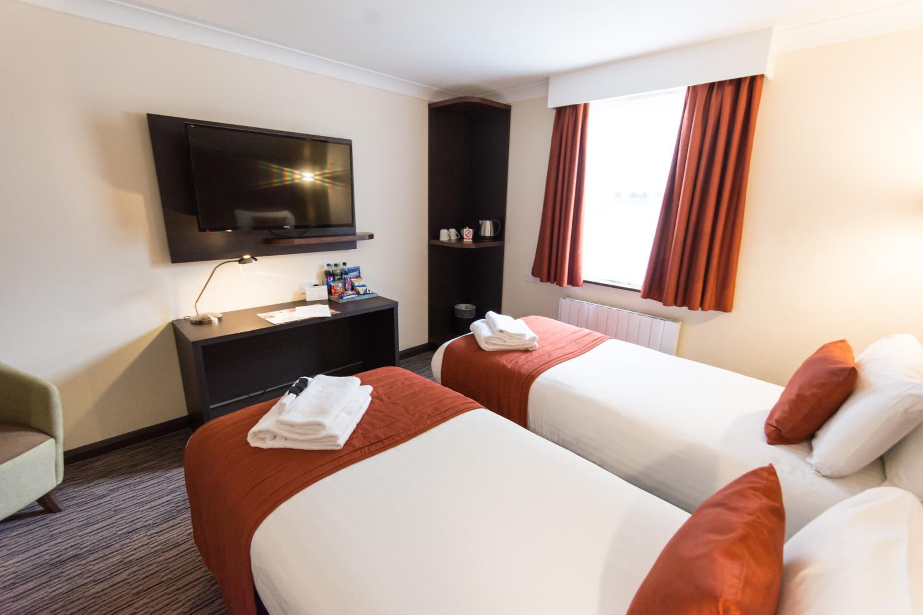 Twin Room - Photo 5