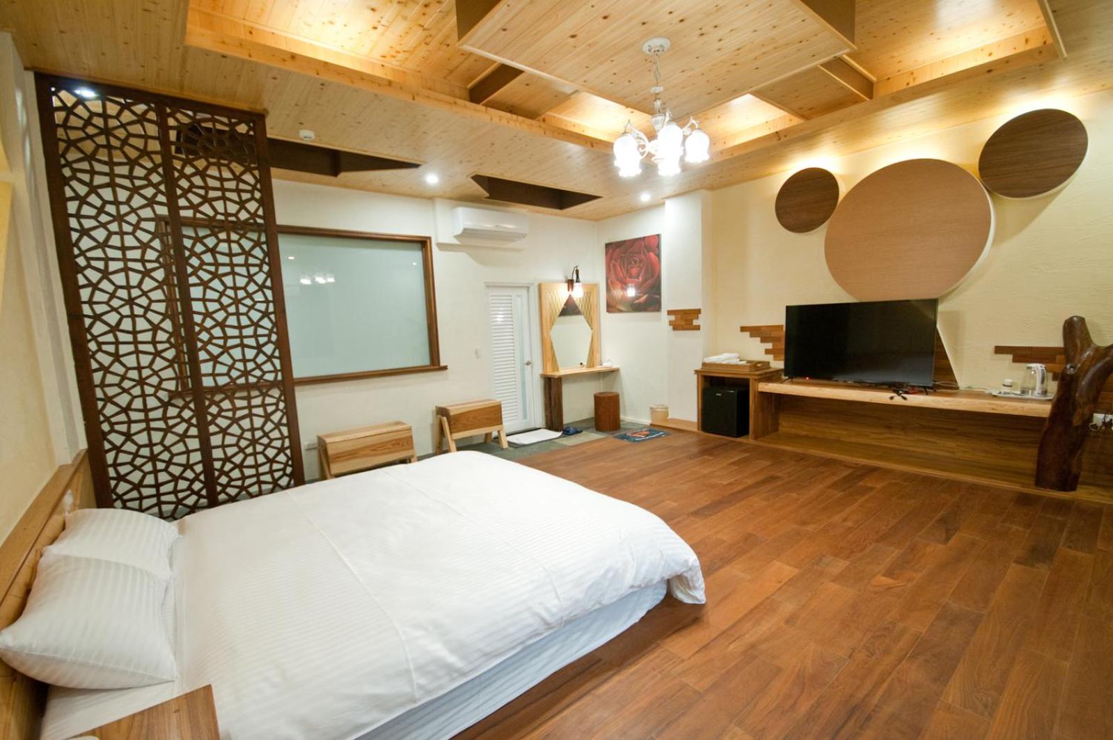 Double Room with Mountain View - Photo 1