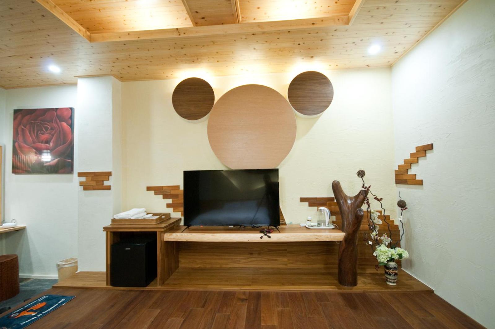 Double Room with Mountain View - Photo 6