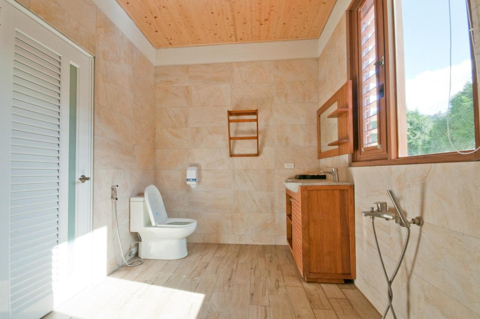 Double Room with Mountain View - Photo 9