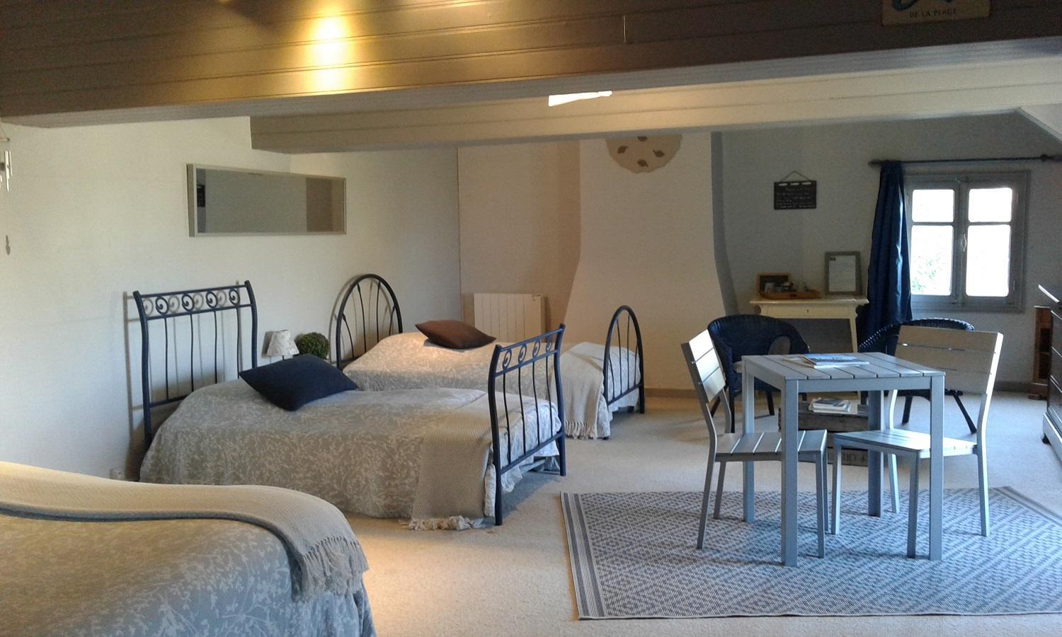 Family Room in the Tour - Photo 9
