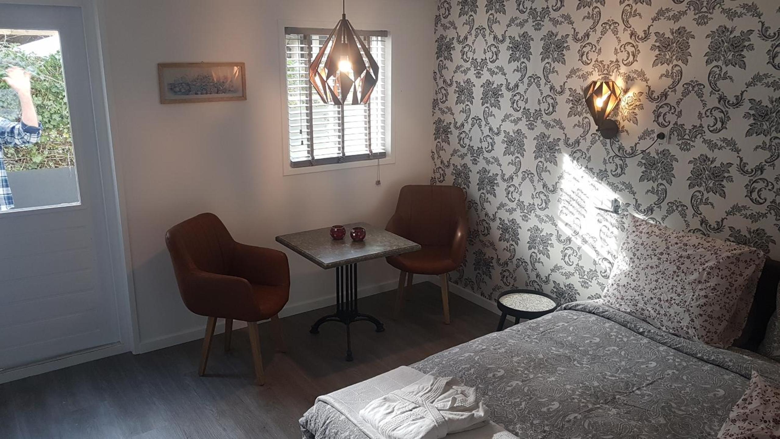 Double Room with Private Bathroom photo 3