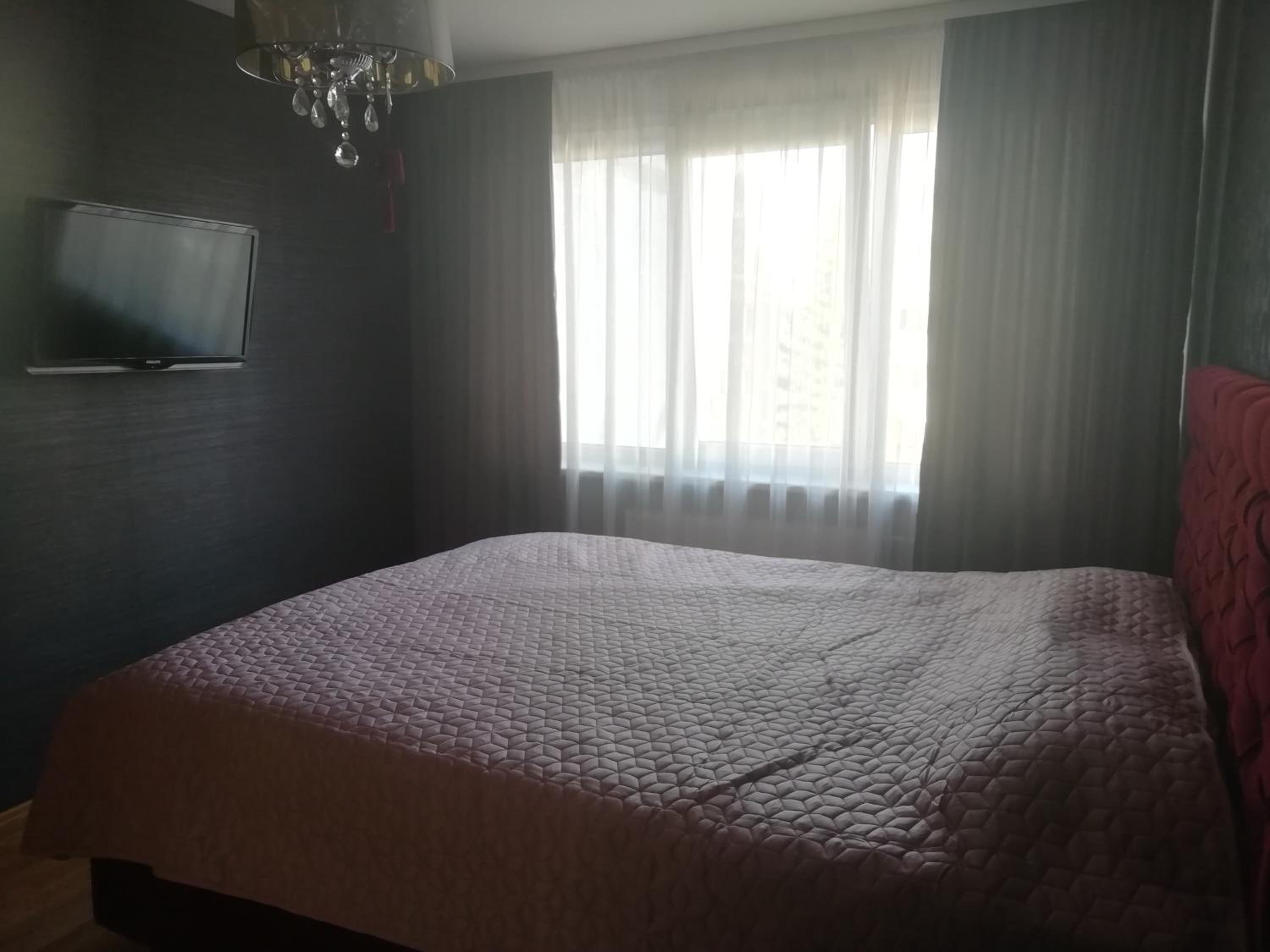 One-Bedroom Apartment - Photo 7