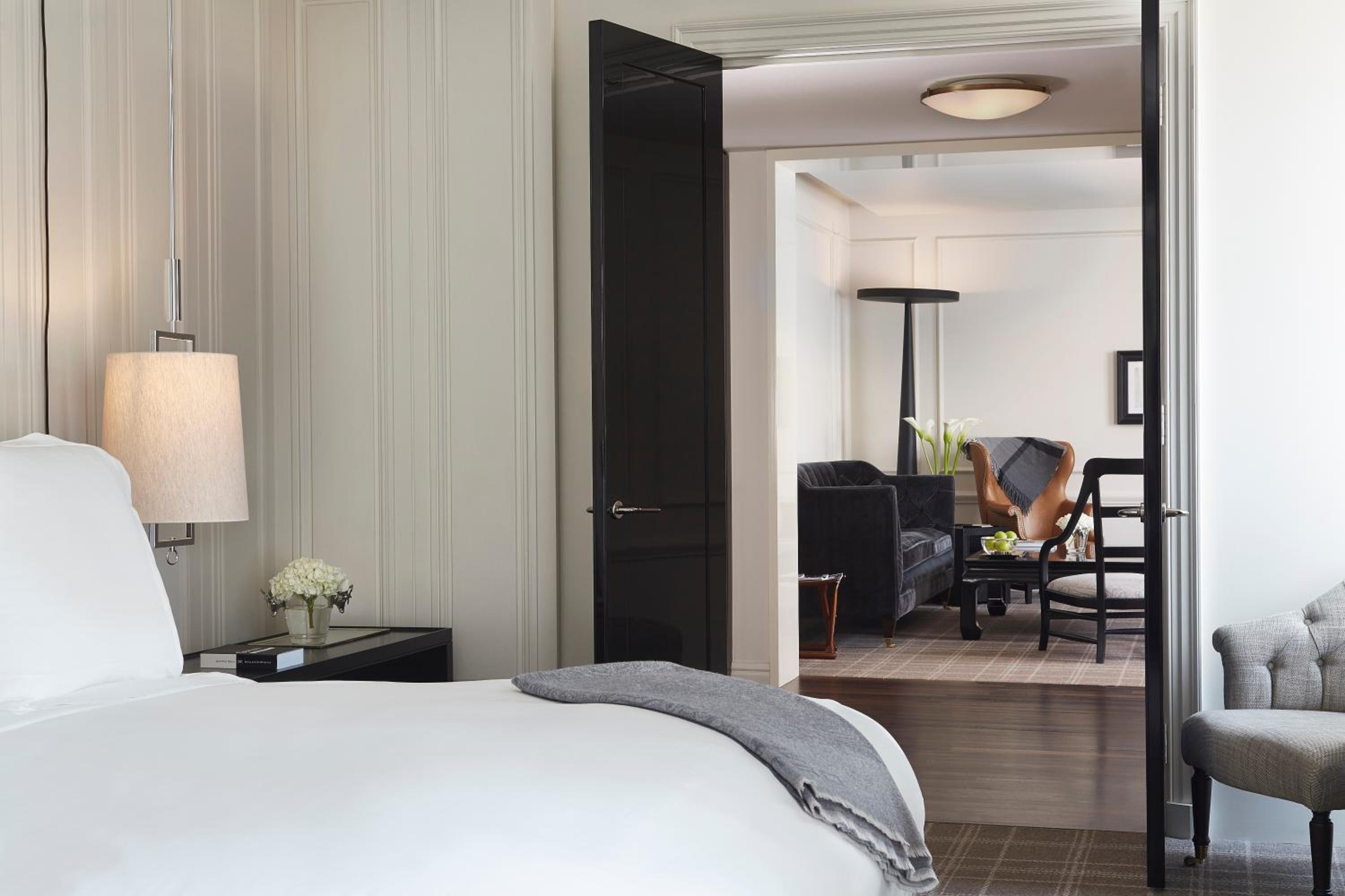 Pearl Suite