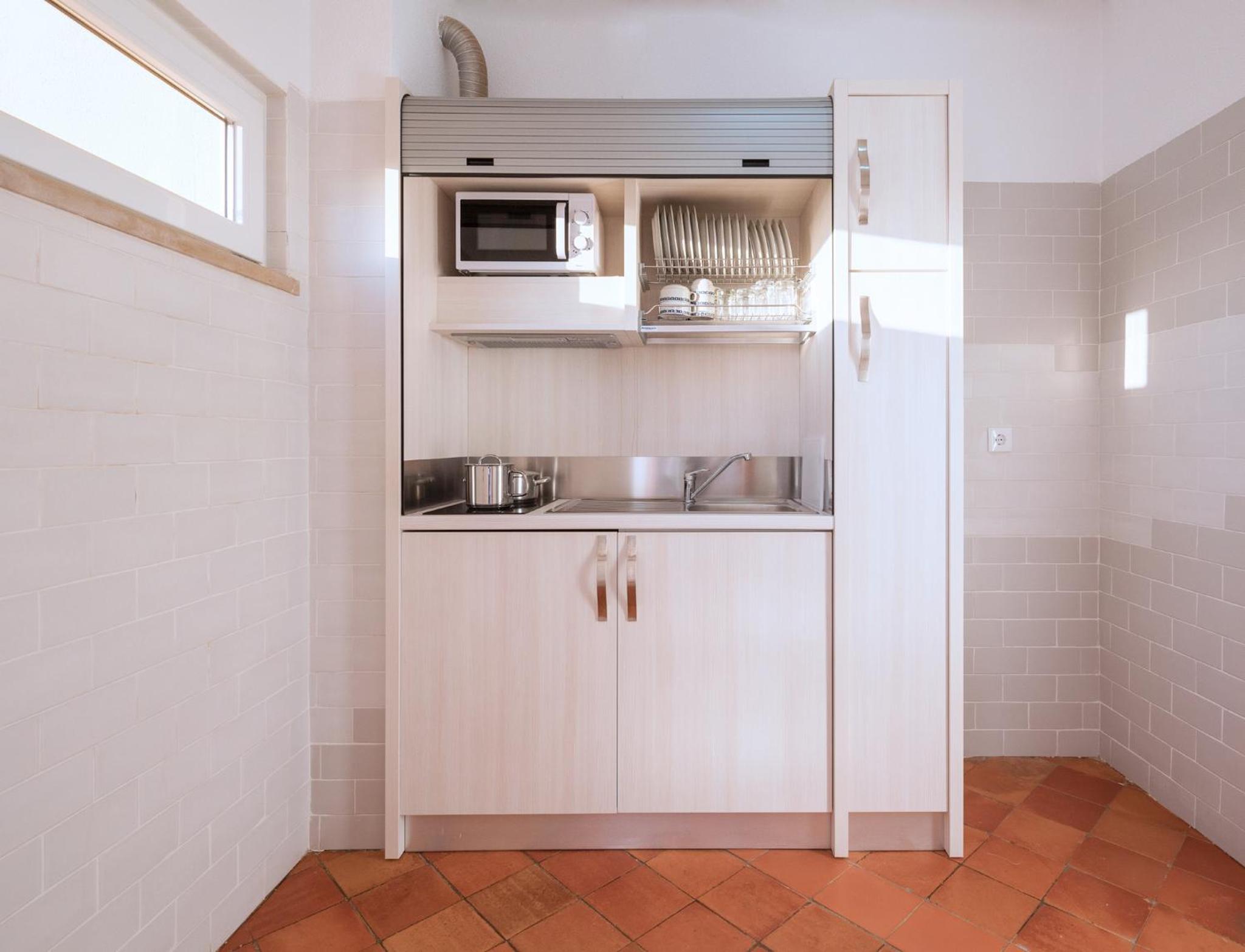 Two-Bedroom Apartment with Sea View thumbnail 6
