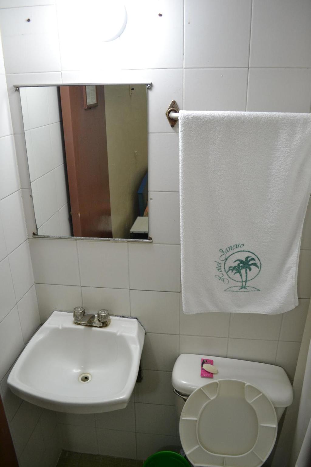 Twin Room - Photo 2