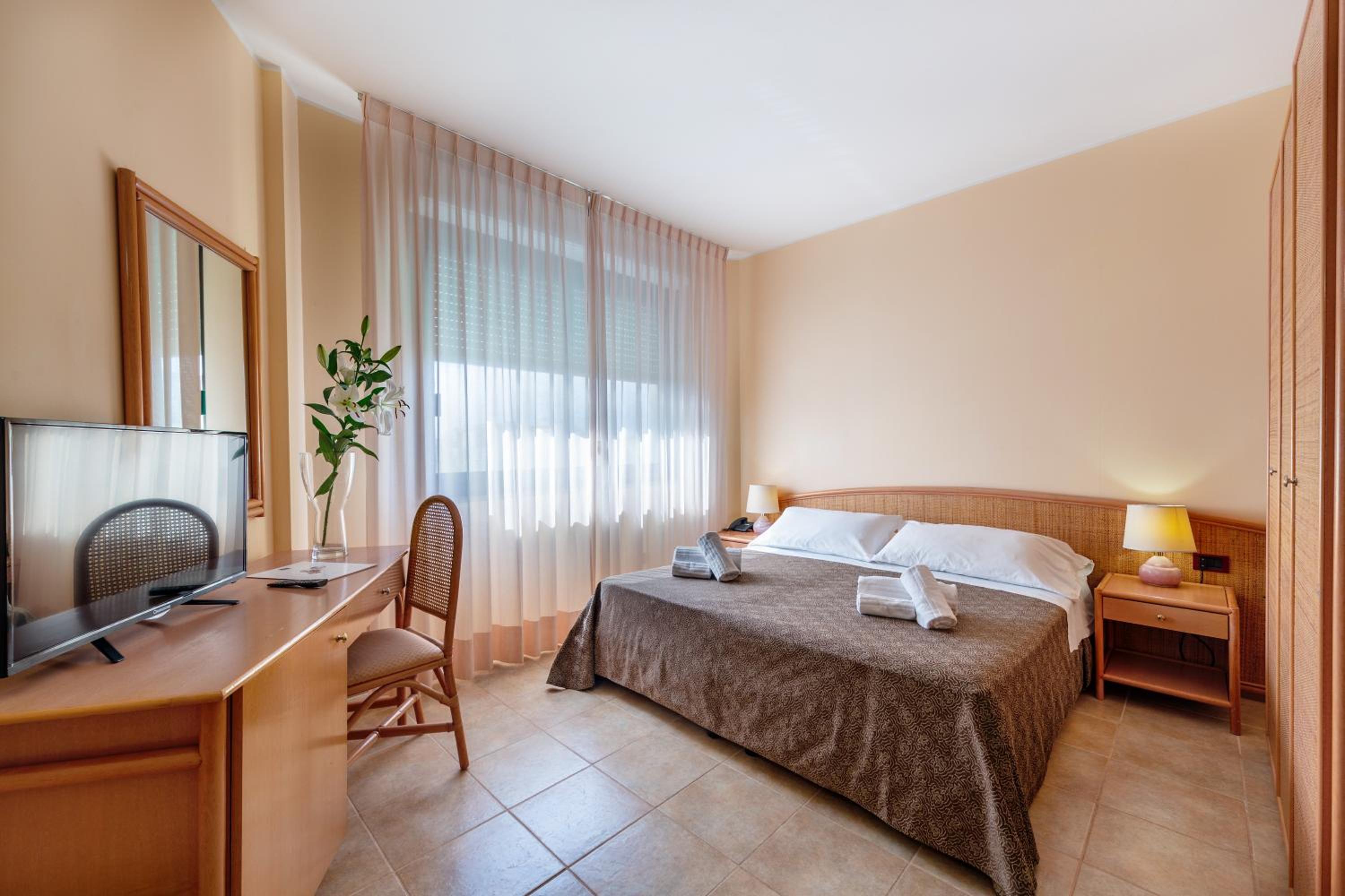 Standard Room - Photo 1