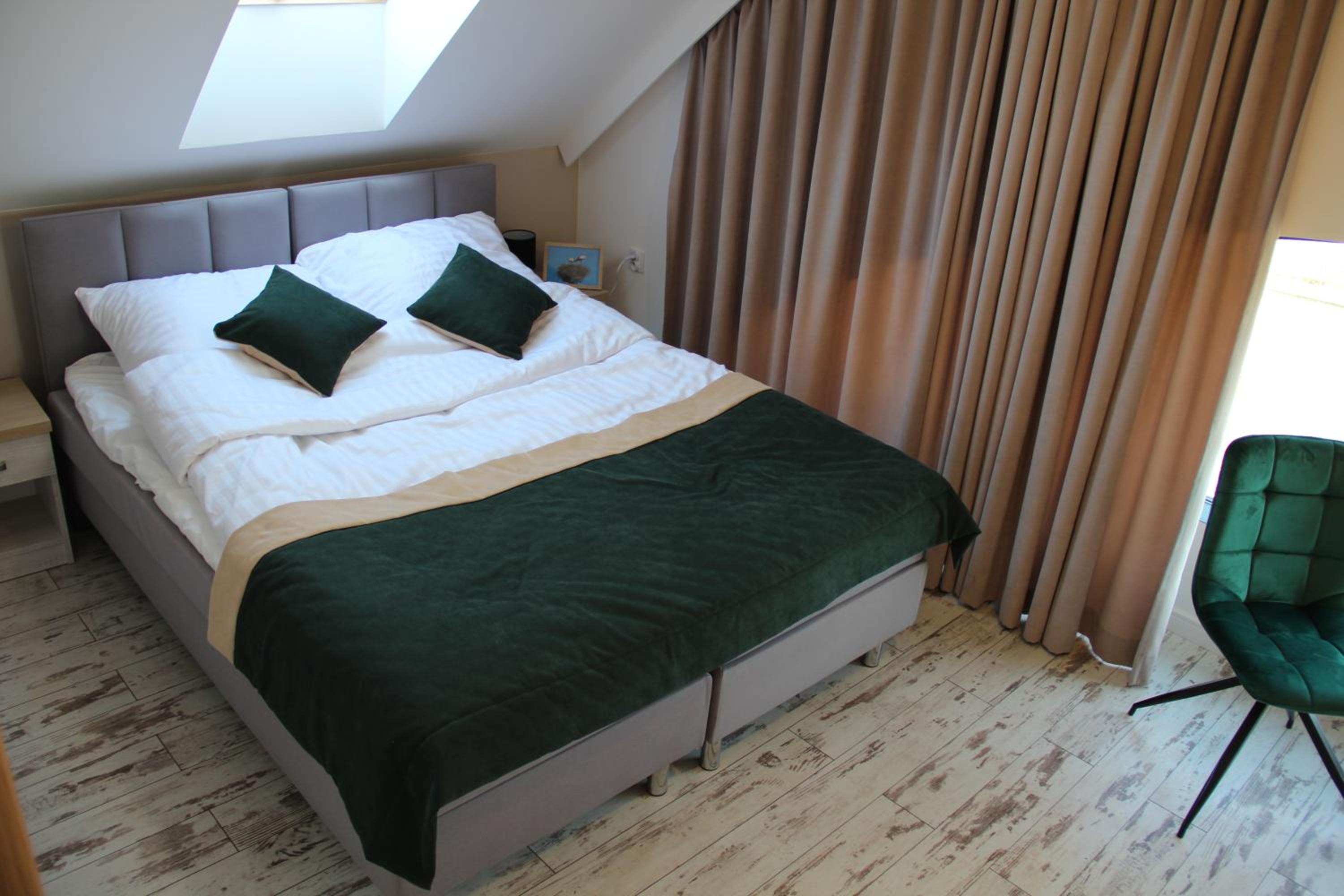 Superior Queen Room photo 1