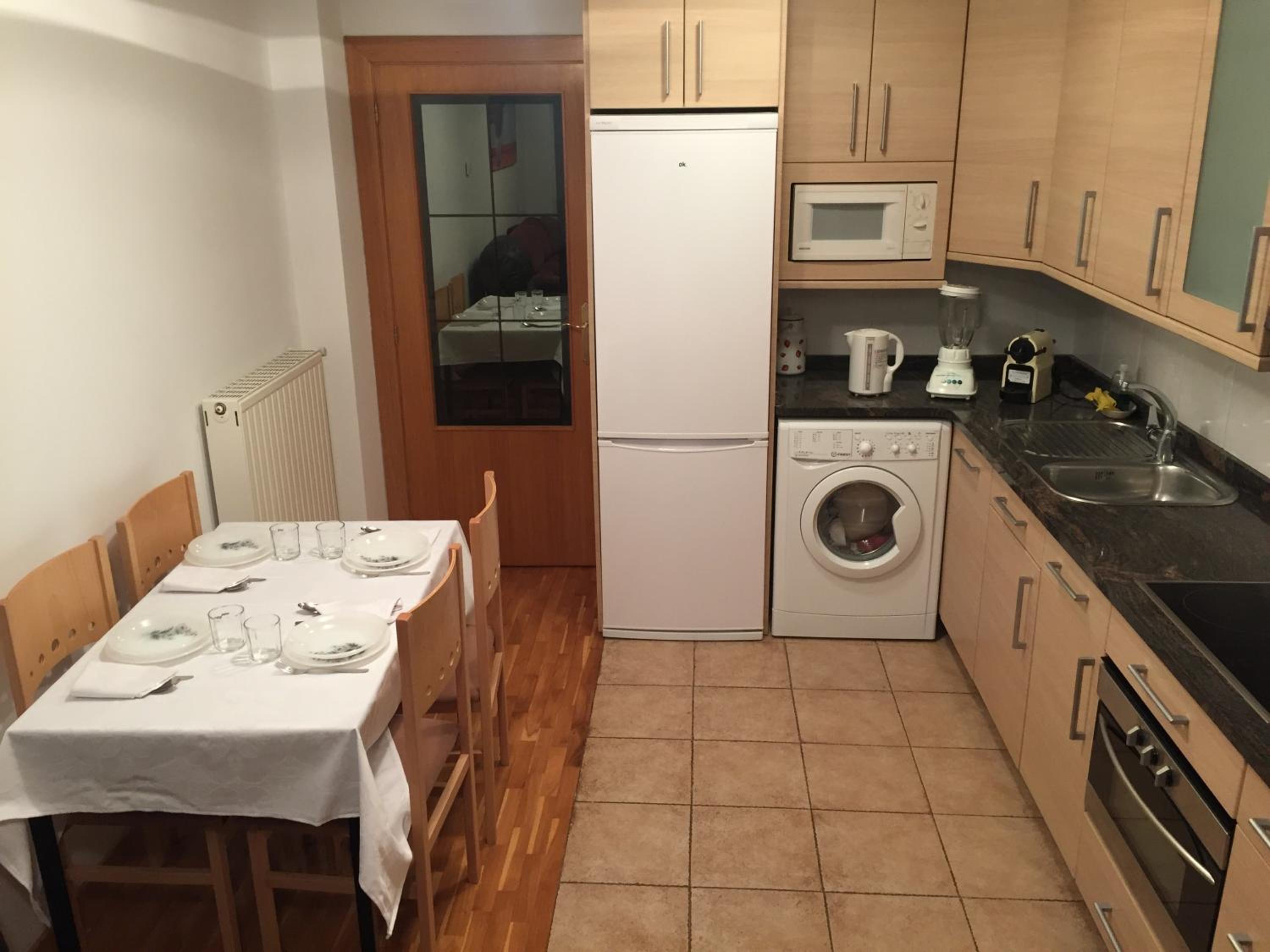 Three-Bedroom Apartment - Photo 26