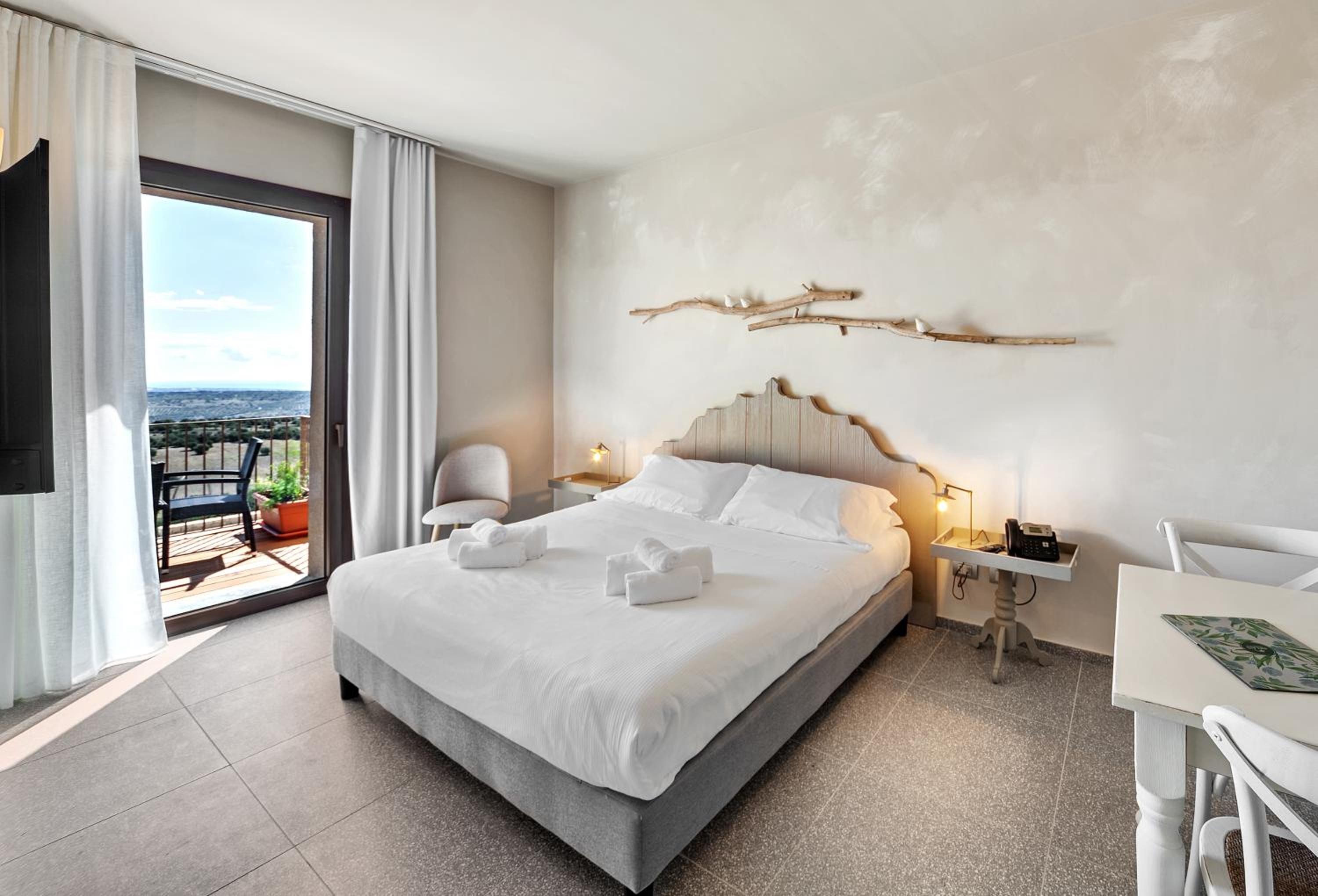 Double Room with Mountain View