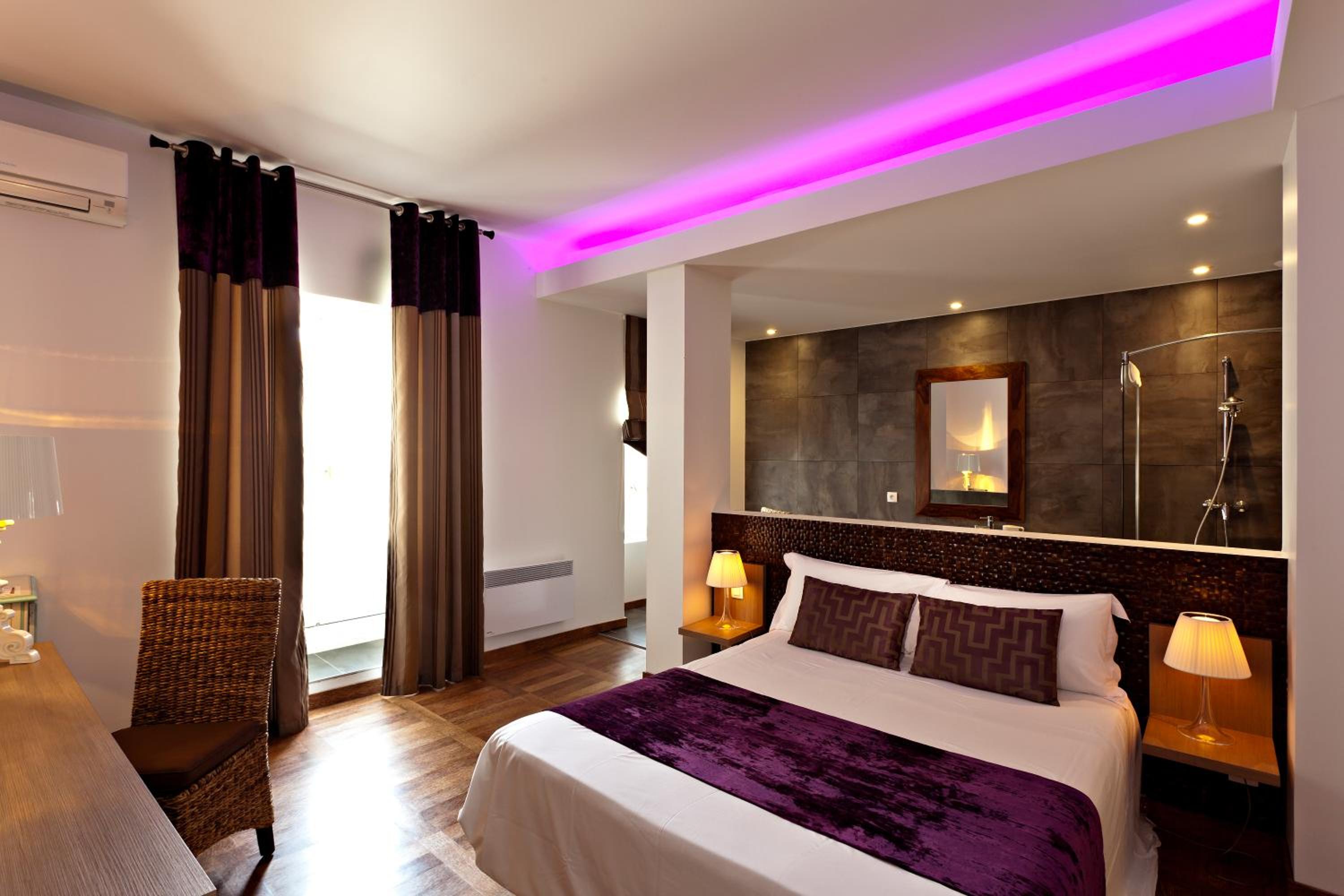 Privilege Double Room - Photo 1