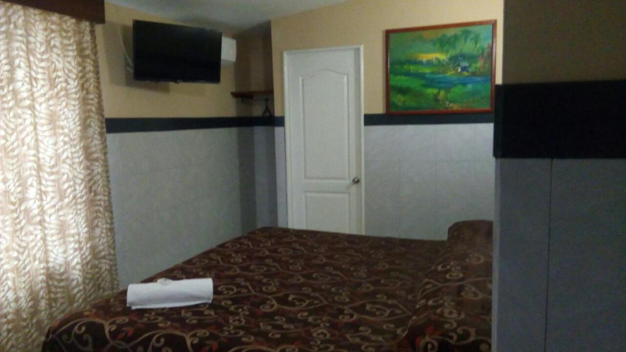 Deluxe King Room photo 3