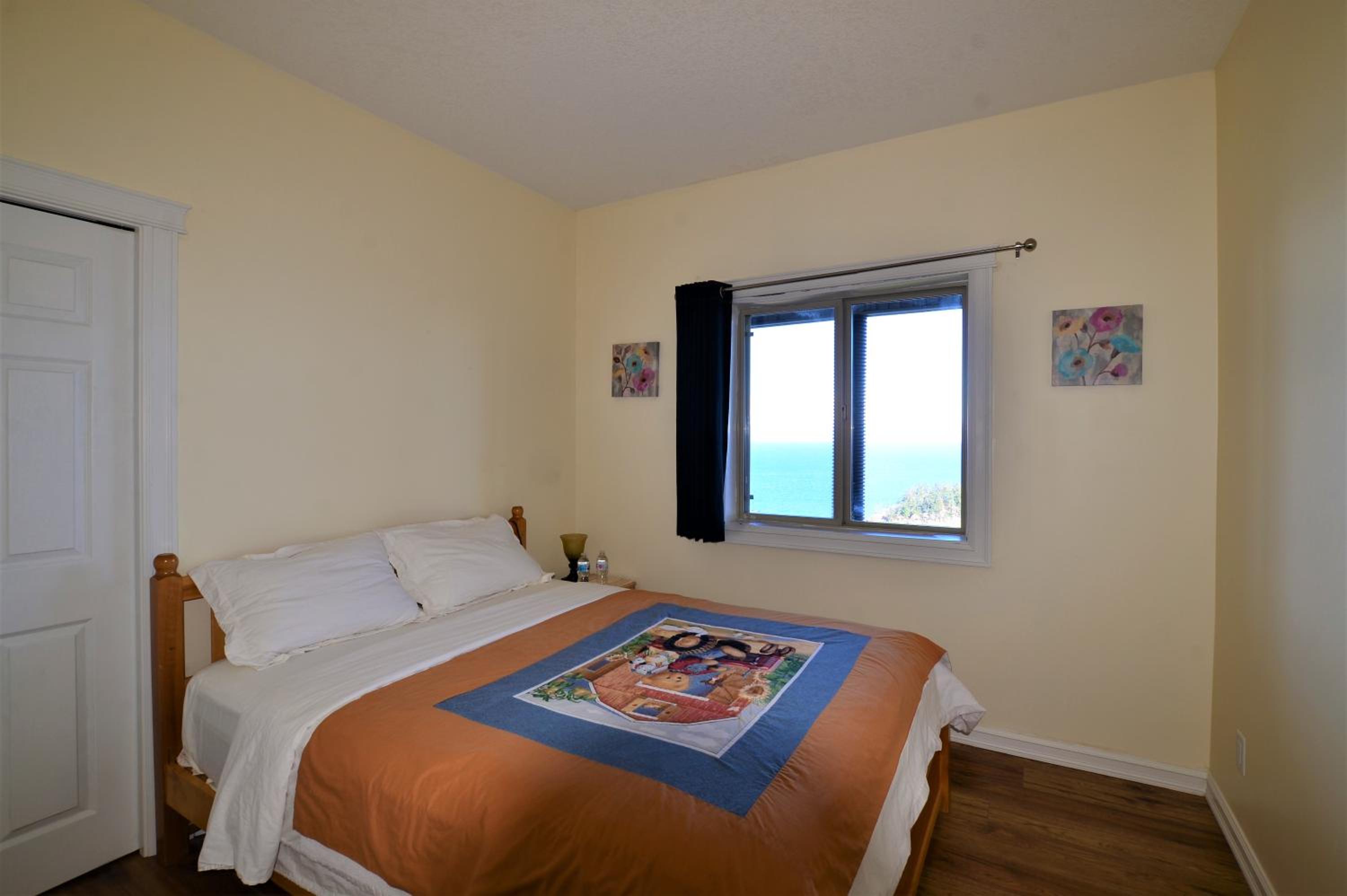 Deluxe Suite with Sea View photo 3