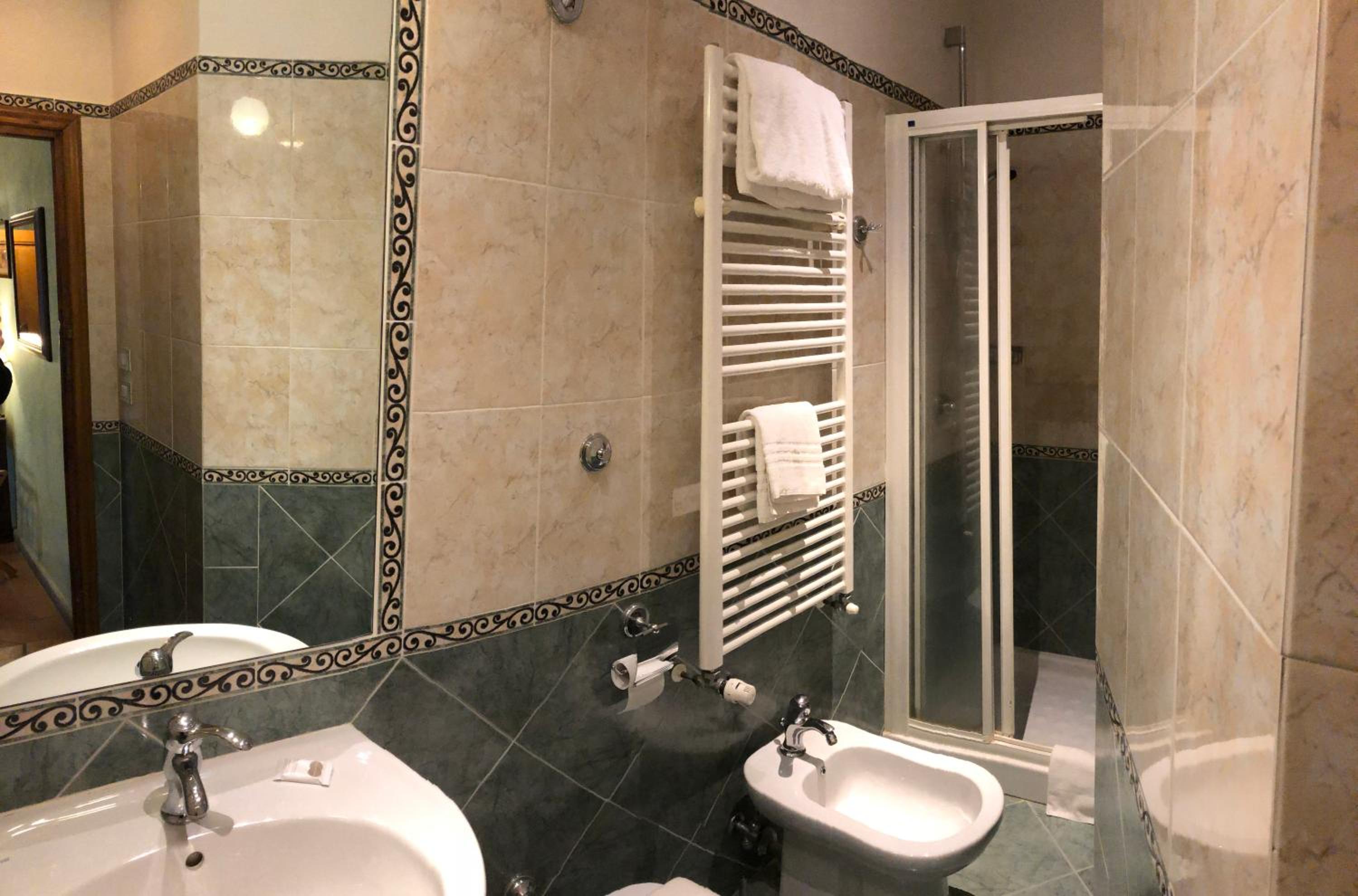 Superior Double Room - Photo 5