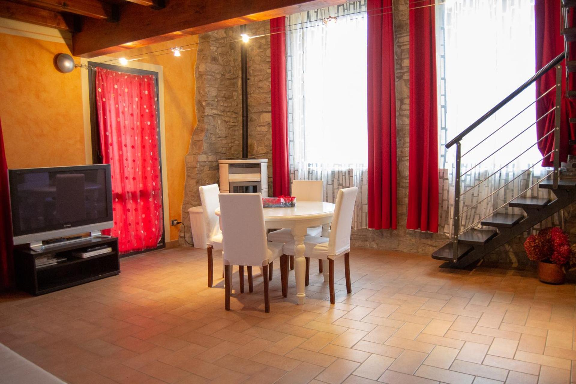 Studio (3 Adults) - Split Level photo 2