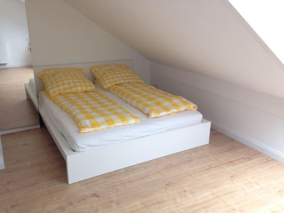 Budget Double Room - Photo 2