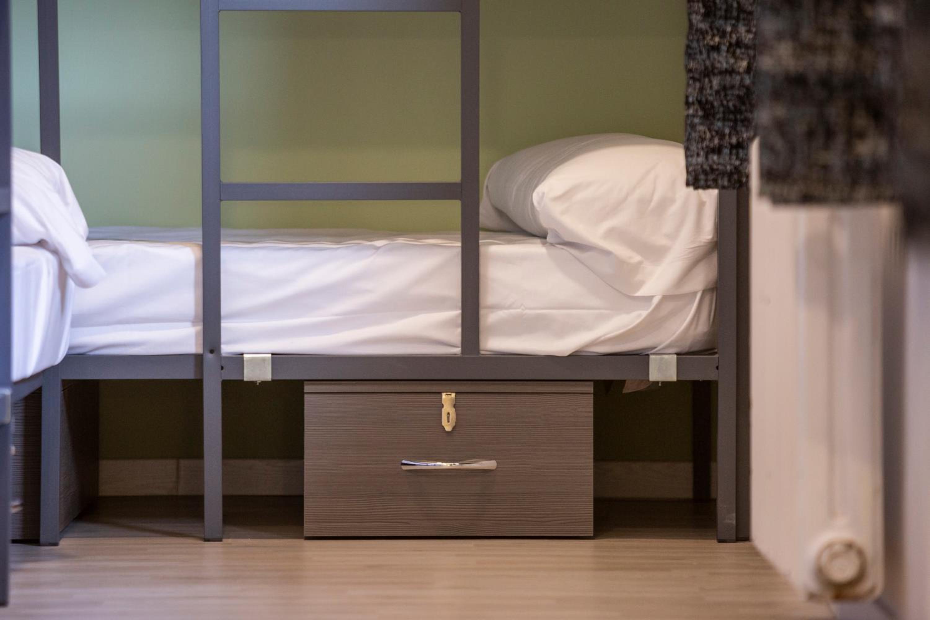 Bed in 8-Bed Mixed Dormitory Room photo 3