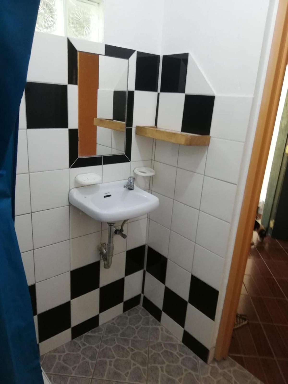 Double Room with Patio - Photo 3
