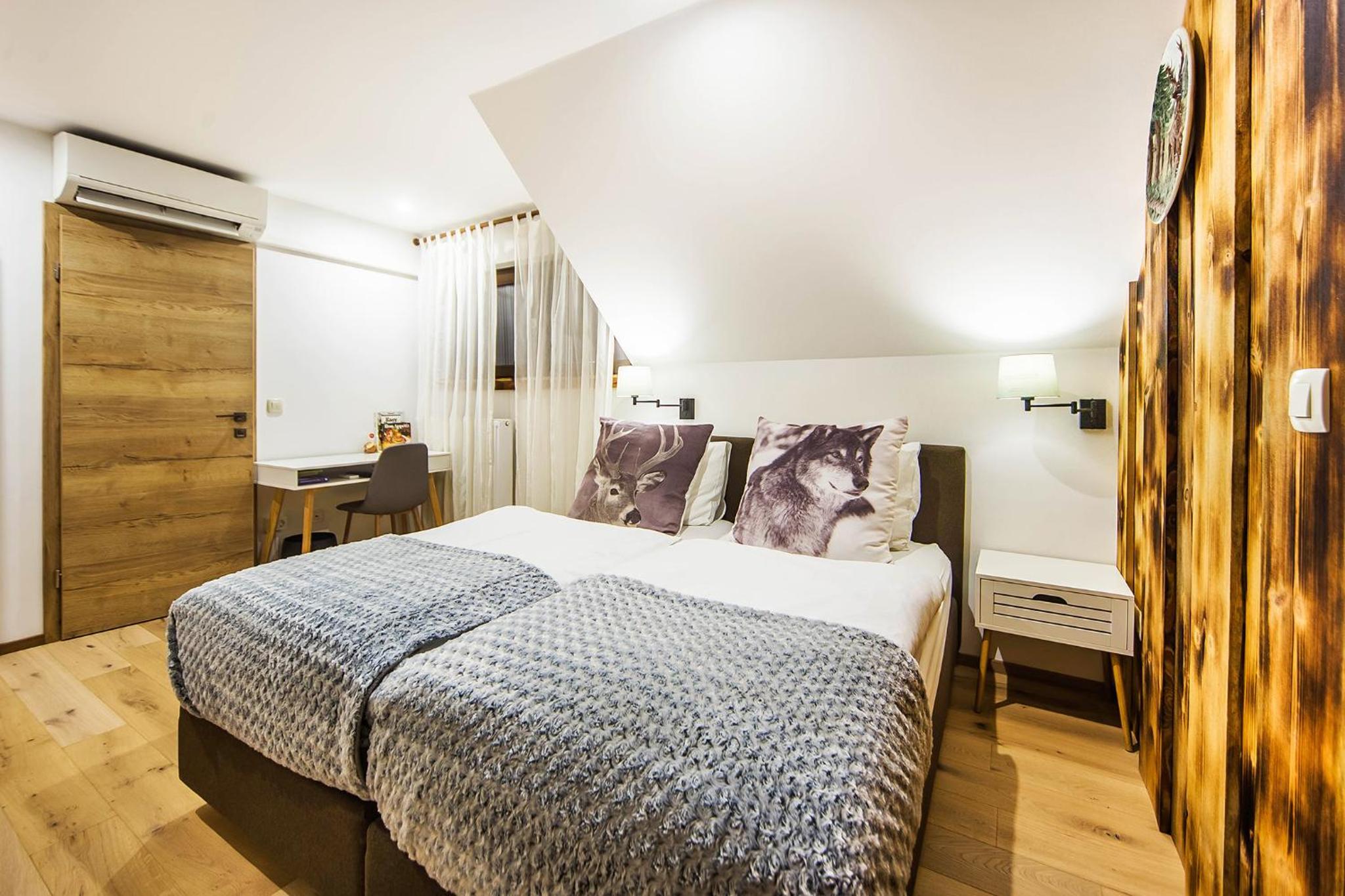 Standard Double Room - Photo 14